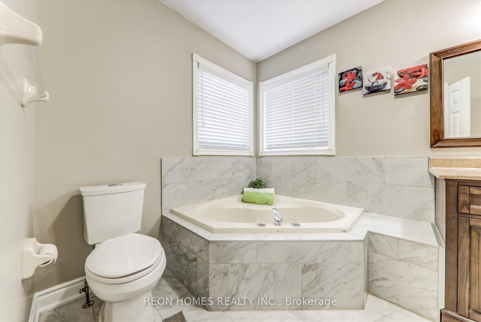 Photo 22 of 31 Sophia Road, Markham, Middlefield — HOMEH