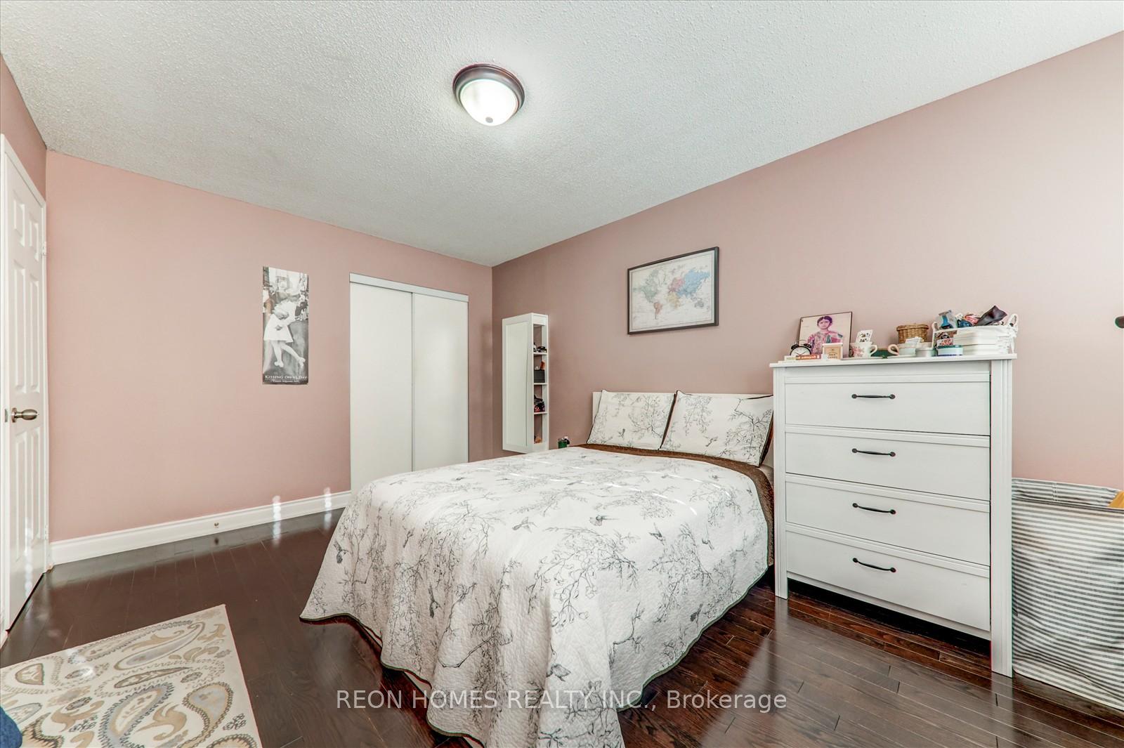 Photo 26 of 31 Sophia Road, Markham, Middlefield — HOMEH