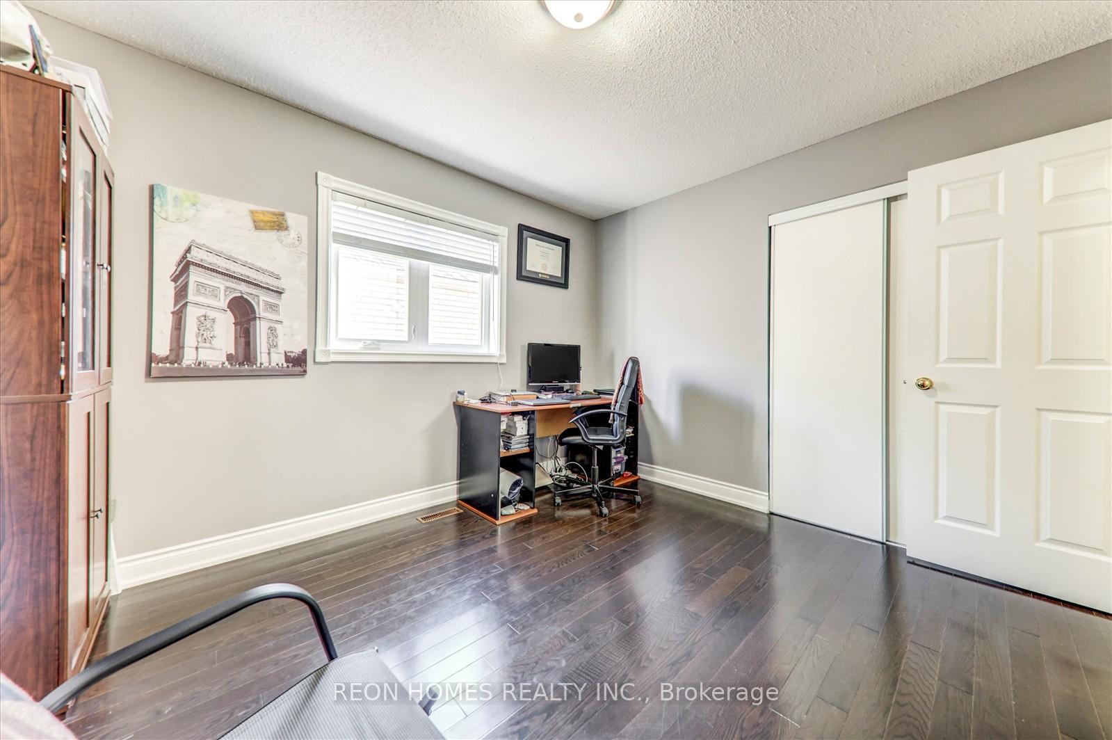 Photo 30 of 31 Sophia Road, Markham, Middlefield — HOMEH