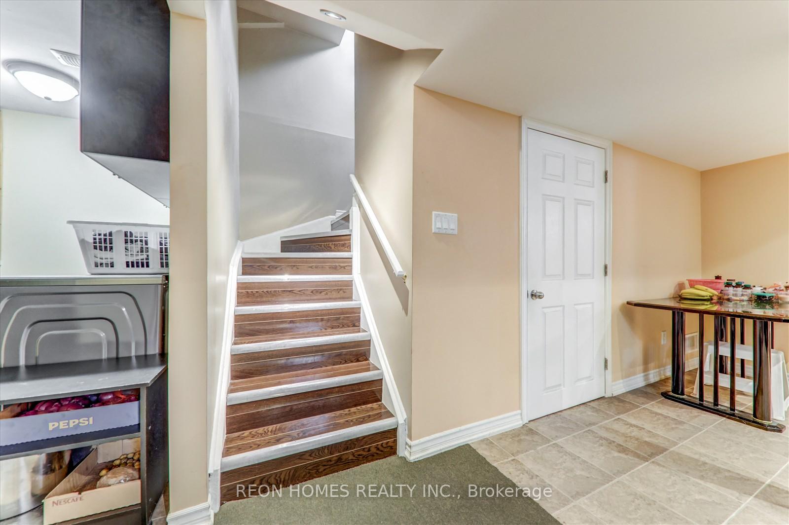 Photo 31 of 31 Sophia Road, Markham, Middlefield — HOMEH