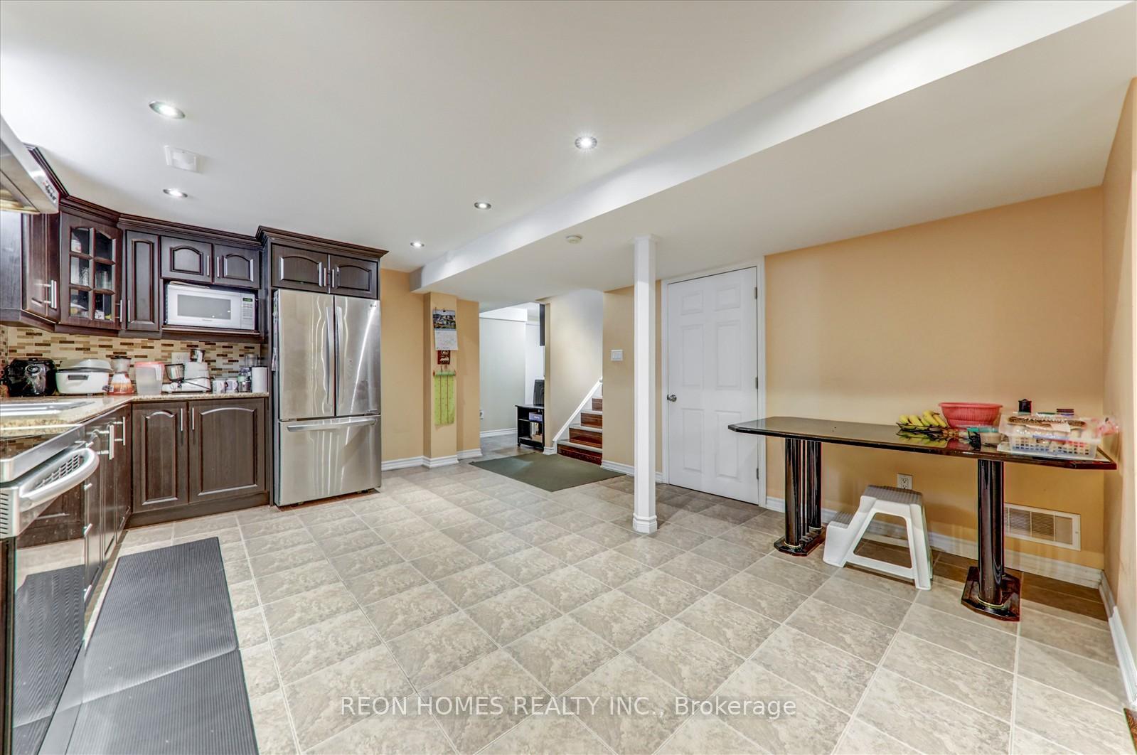 Photo 34 of 31 Sophia Road, Markham, Middlefield — HOMEH
