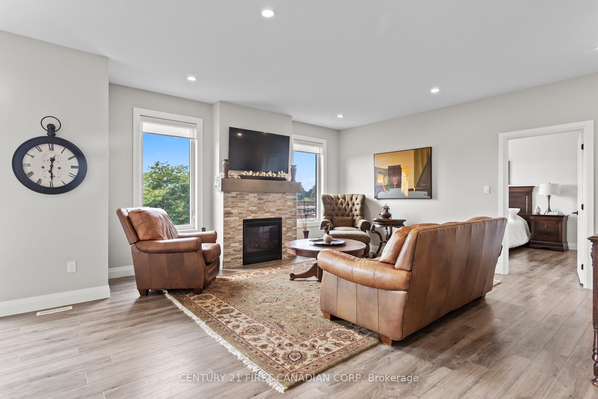 Photo 12 of Unit 3, 10038 Oxbow Drive, Middlesex Centre, Komoka — HOMEH