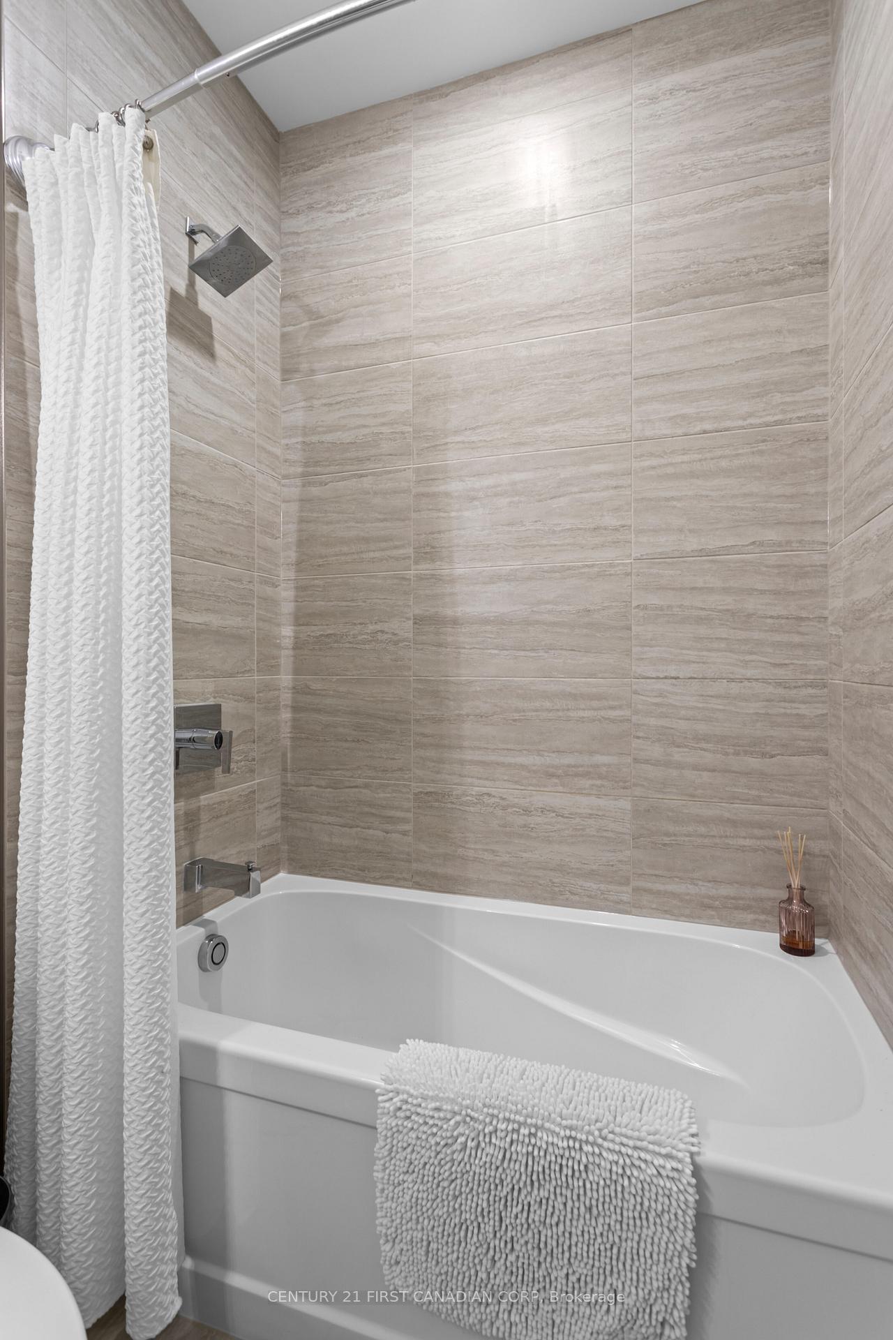 Photo 28 of Unit 3, 10038 Oxbow Drive, Middlesex Centre, Komoka — HOMEH