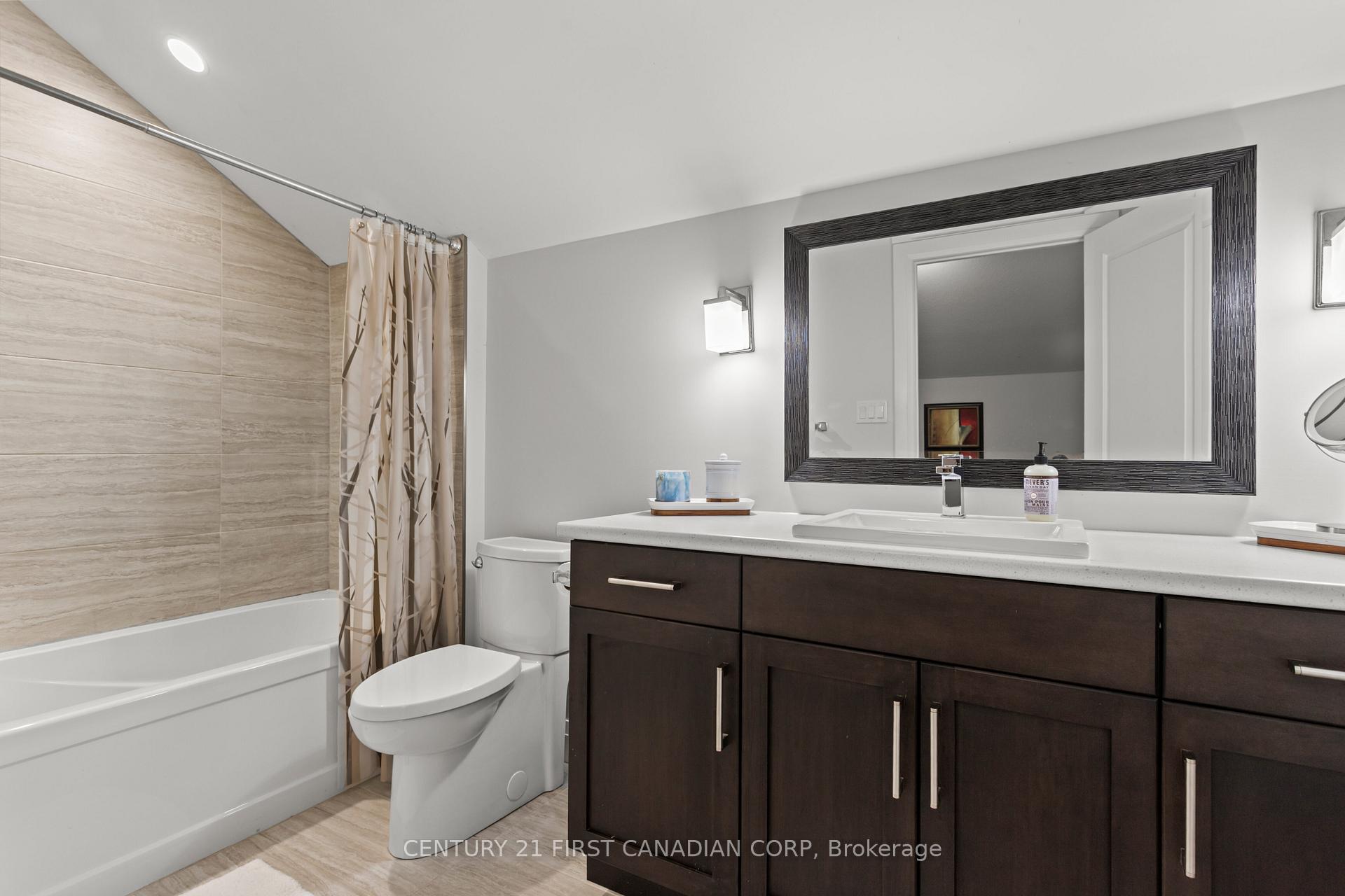 Photo 39 of Unit 3, 10038 Oxbow Drive, Middlesex Centre, Komoka — HOMEH