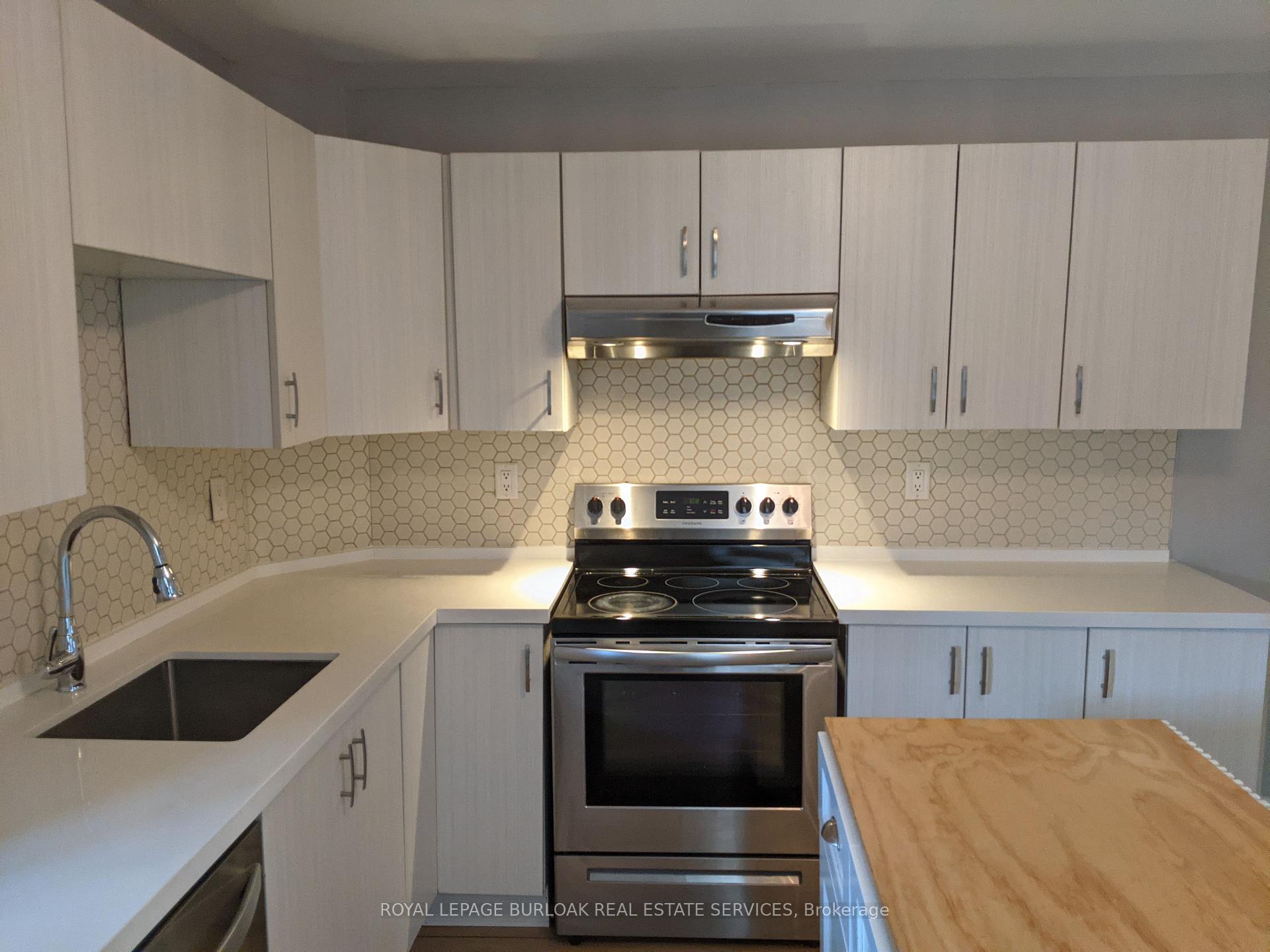 Photo 10 of 458 King William Street, Hamilton, Landsdale — HOMEH