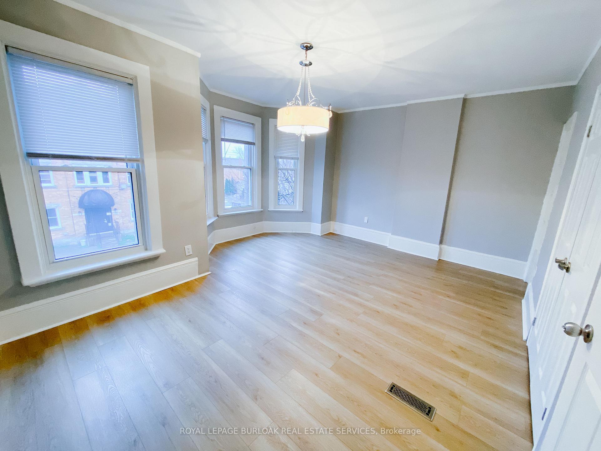 Photo 14 of 458 King William Street, Hamilton, Landsdale — HOMEH