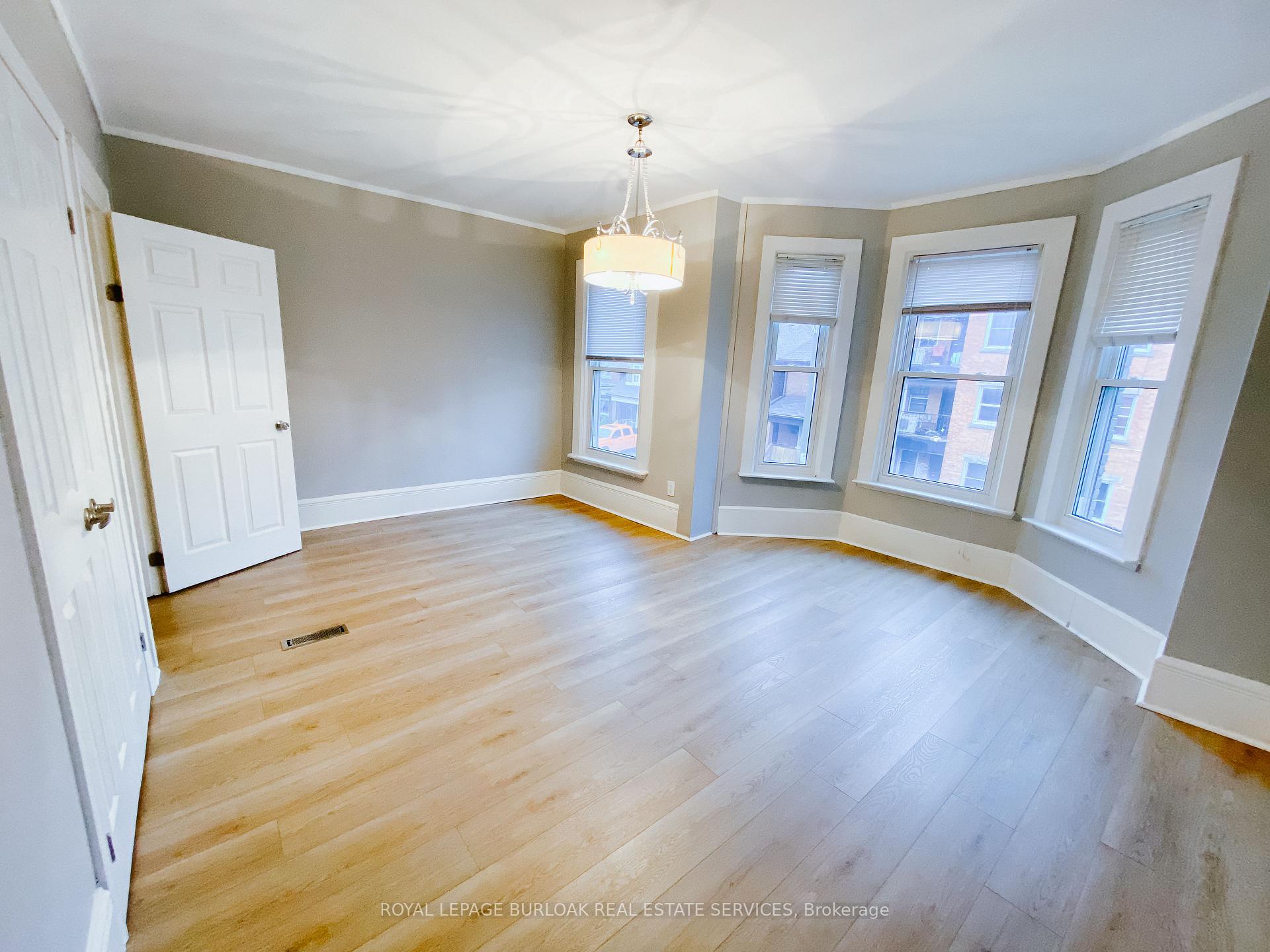 Photo 15 of 458 King William Street, Hamilton, Landsdale — HOMEH