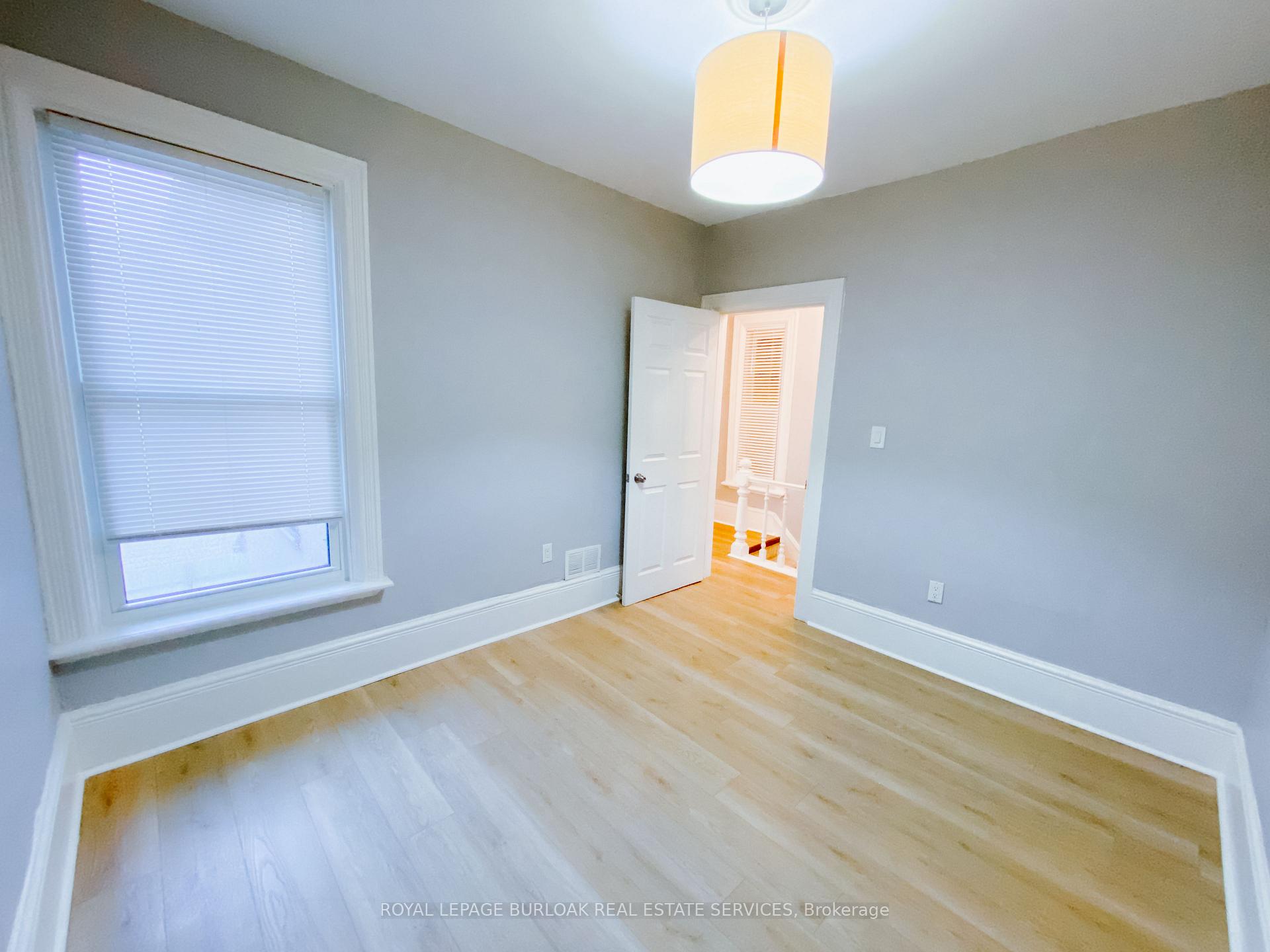 Photo 18 of 458 King William Street, Hamilton, Landsdale — HOMEH