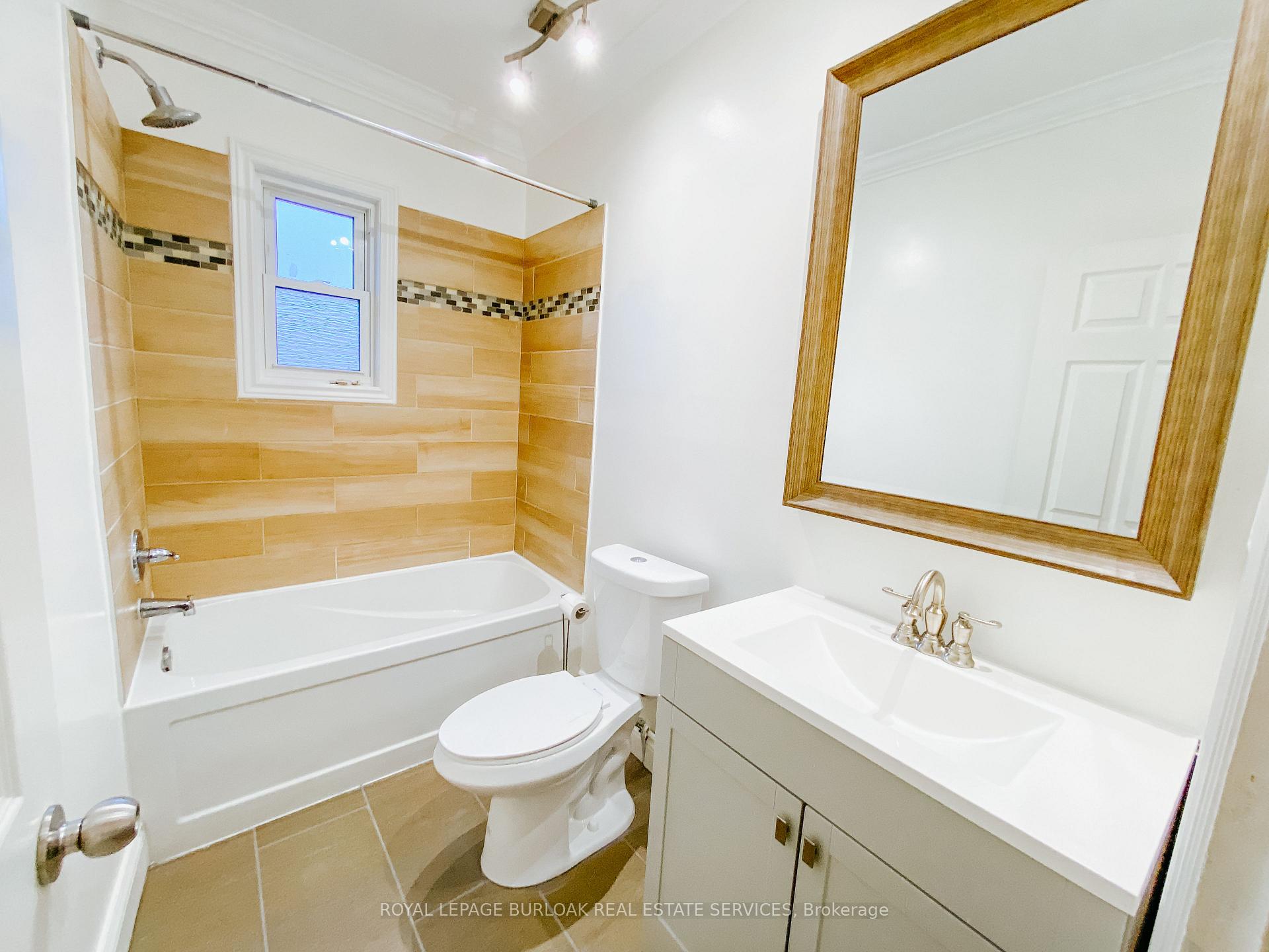 Photo 21 of 458 King William Street, Hamilton, Landsdale — HOMEH