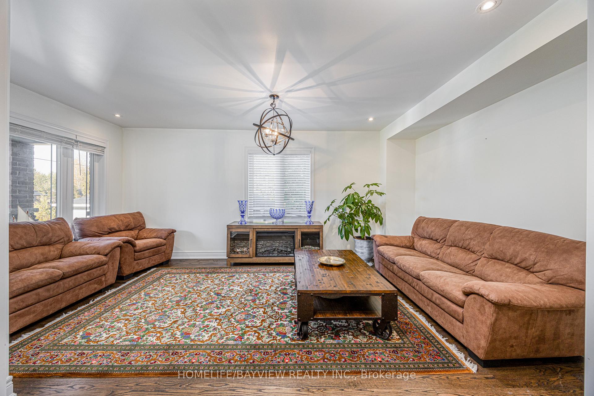 Photo 7 of 1741 Wingrove Avenue E, Innisfil, Alcona — HOMEH