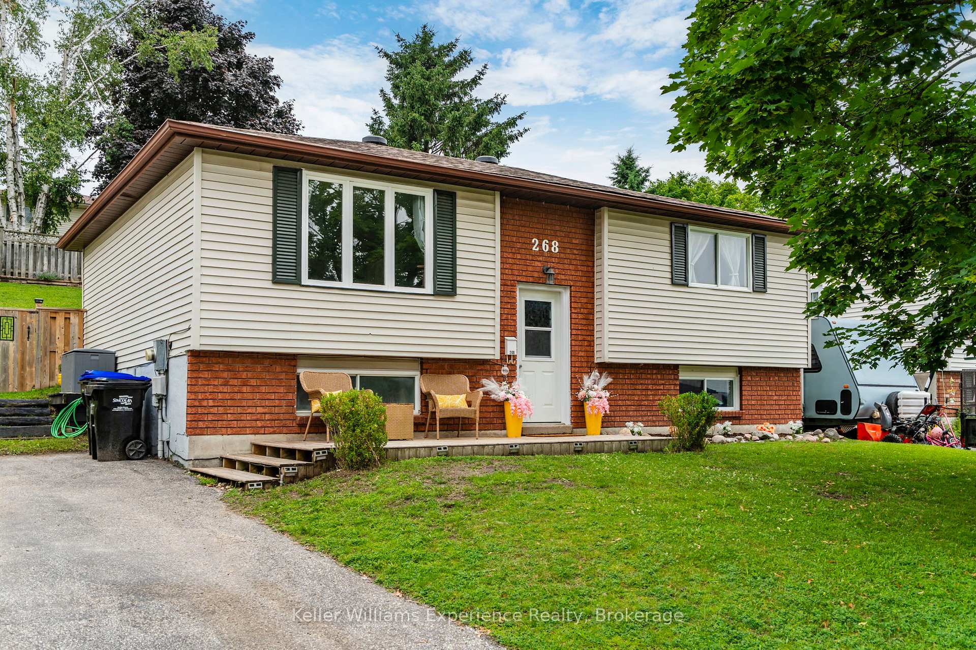 Photo 1 of 268 Galloway Boulevard, Midland — HOMEH