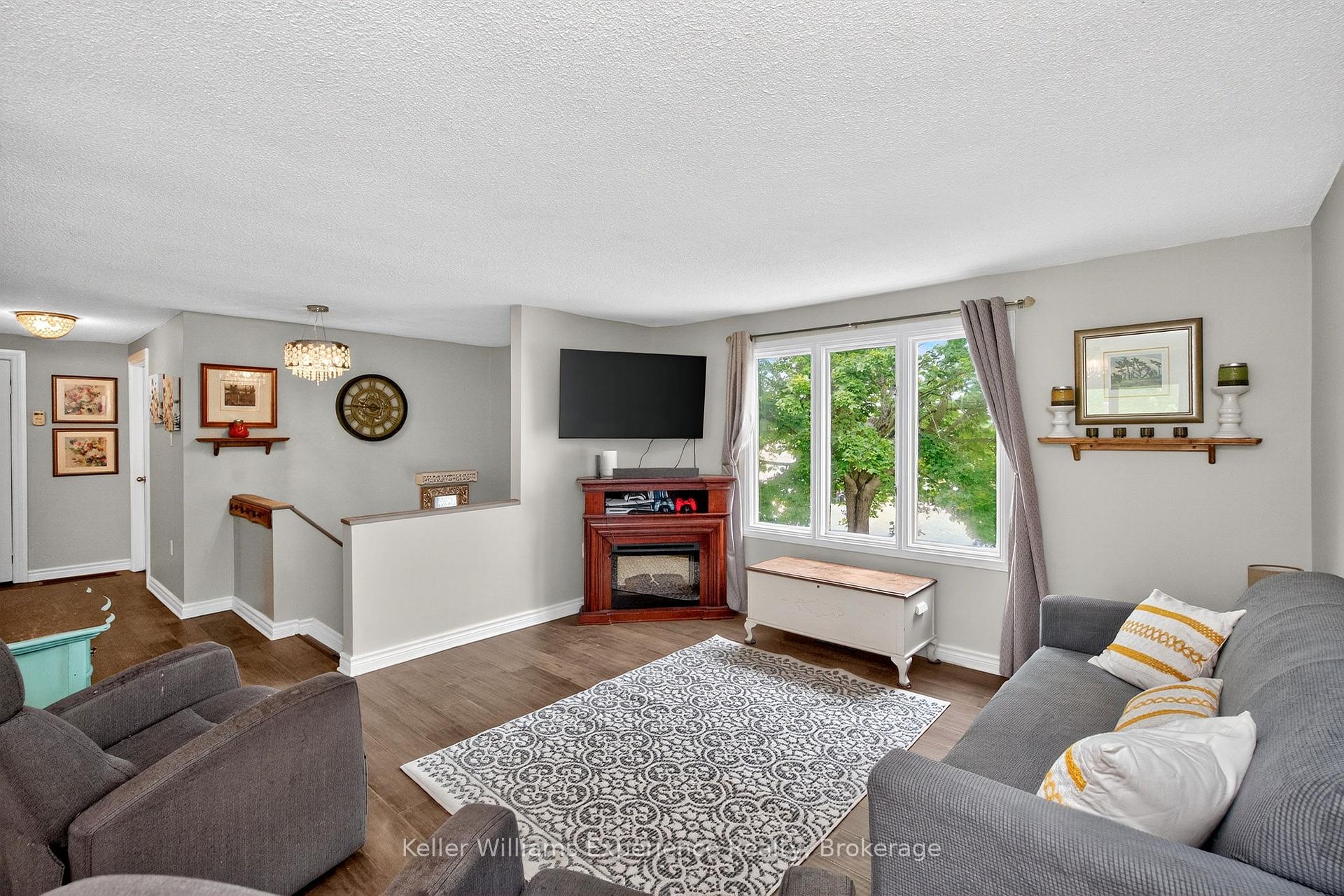 Photo 12 of 268 Galloway Boulevard, Midland — HOMEH