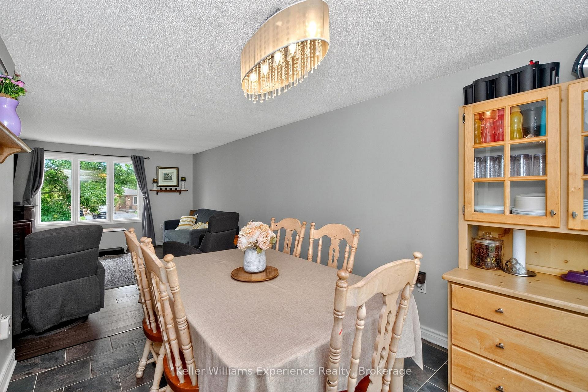 Photo 16 of 268 Galloway Boulevard, Midland — HOMEH