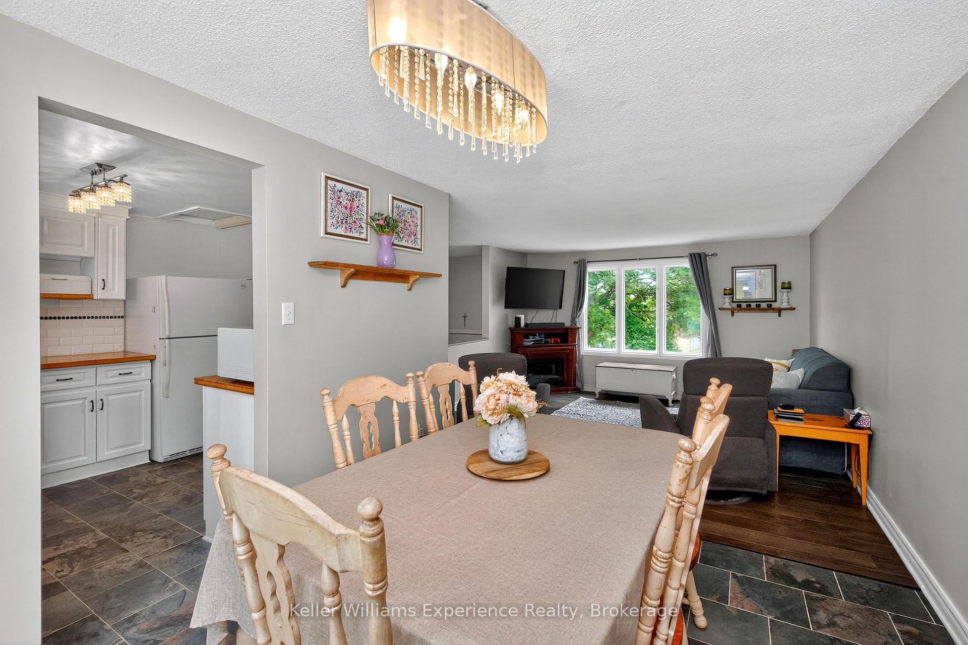 Photo 17 of 268 Galloway Boulevard, Midland — HOMEH