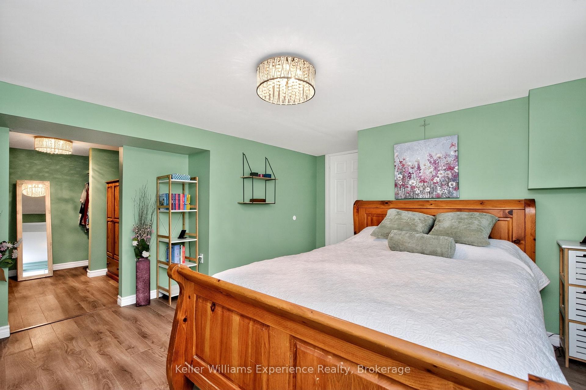 Photo 25 of 268 Galloway Boulevard, Midland — HOMEH