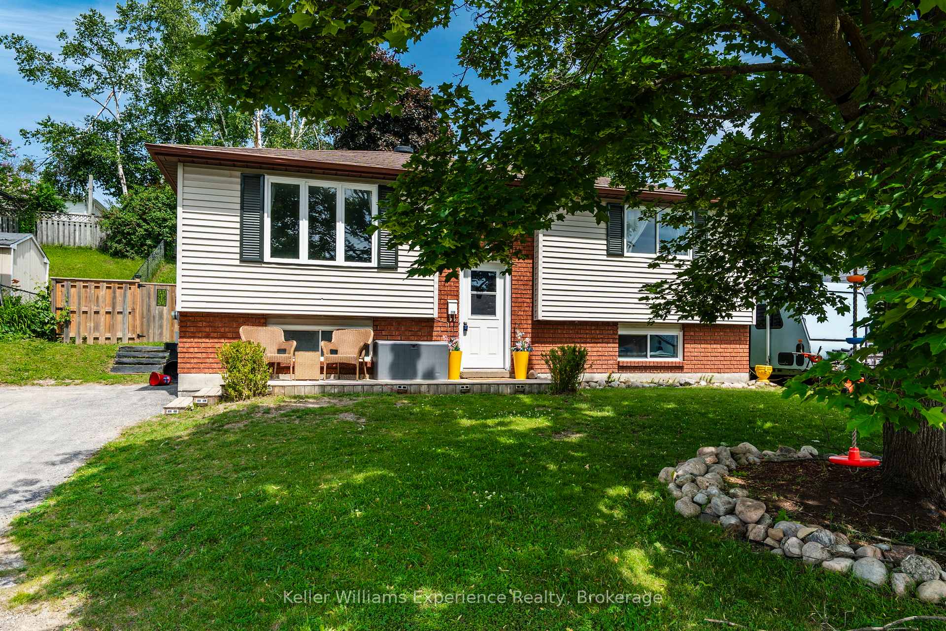 Photo 38 of 268 Galloway Boulevard, Midland — HOMEH