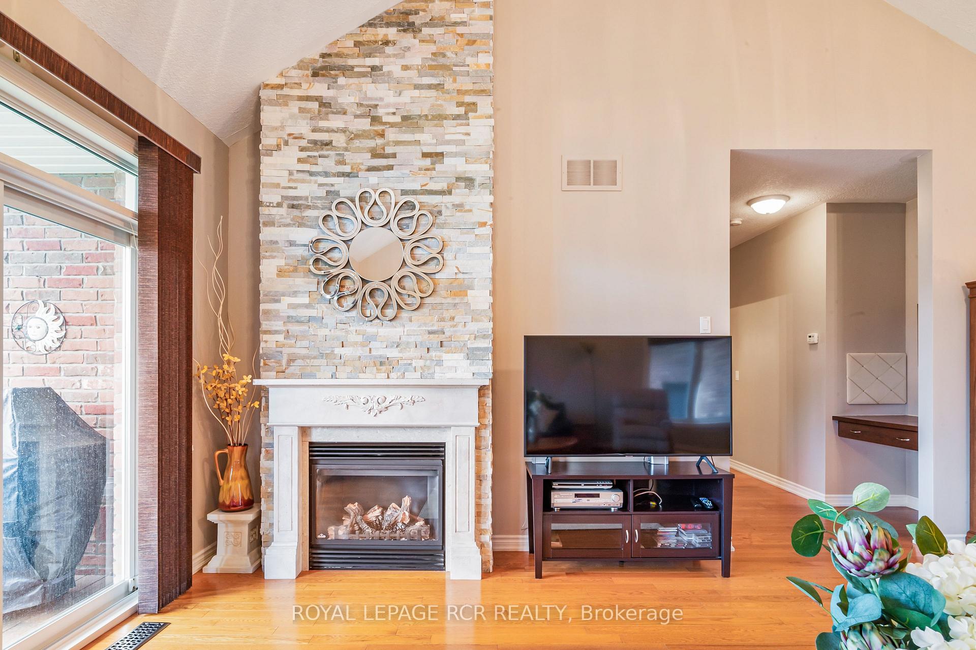 Photo 16 of Unit 157, 200 Kingfisher Drive, Mono, Rural Mono — HOMEH