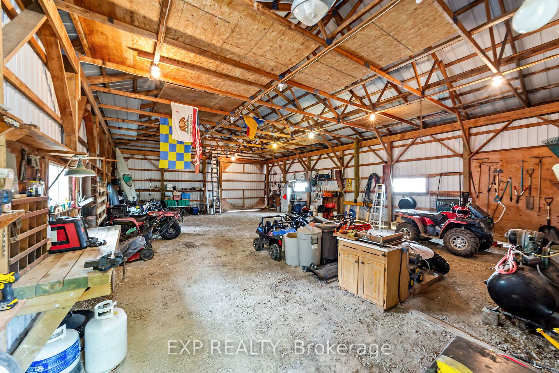 Photo 40 of 9831 McEwen Drive, Middlesex Centre, Rural Middlesex Centre — HOMEH