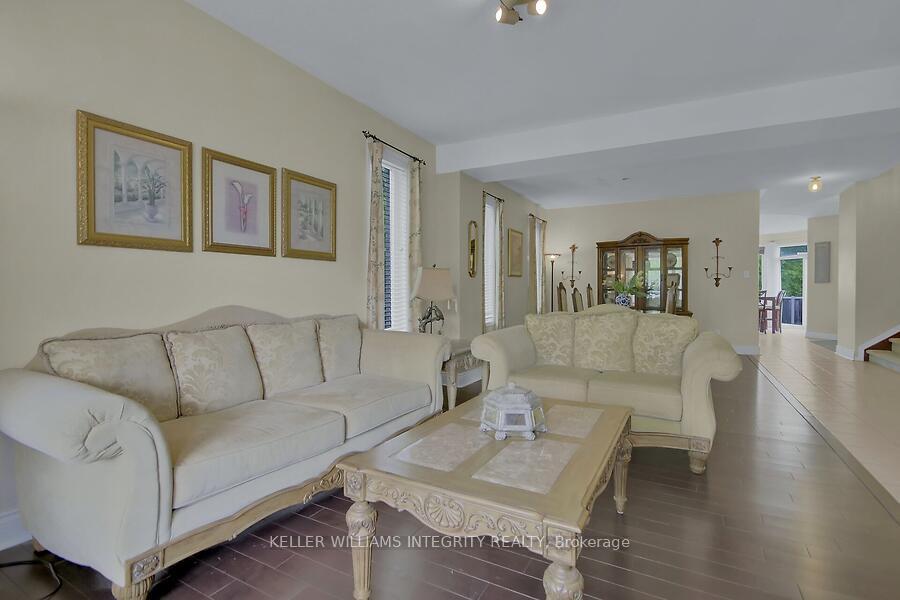 Photo 5 of 59 Sawyer Way, Ottawa, Kanata - Emerald Meadows/Trailwest — HOMEH