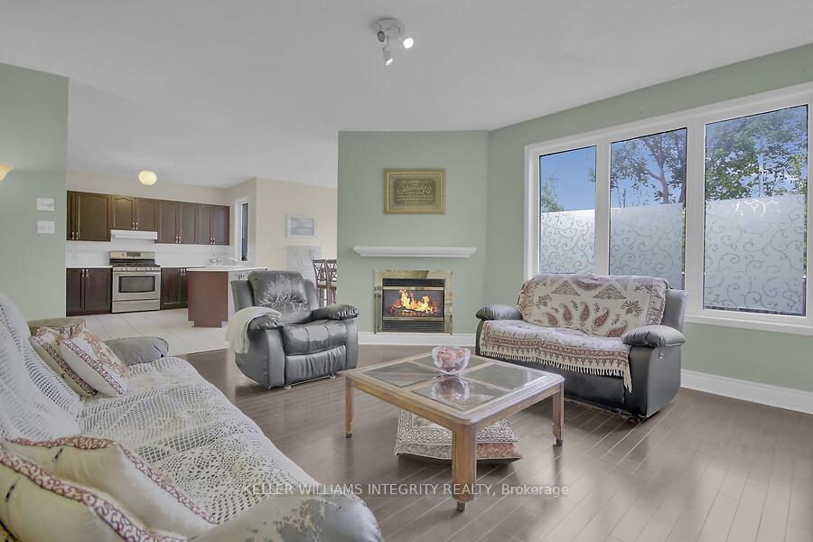Photo 14 of 59 Sawyer Way, Ottawa, Kanata - Emerald Meadows/Trailwest — HOMEH