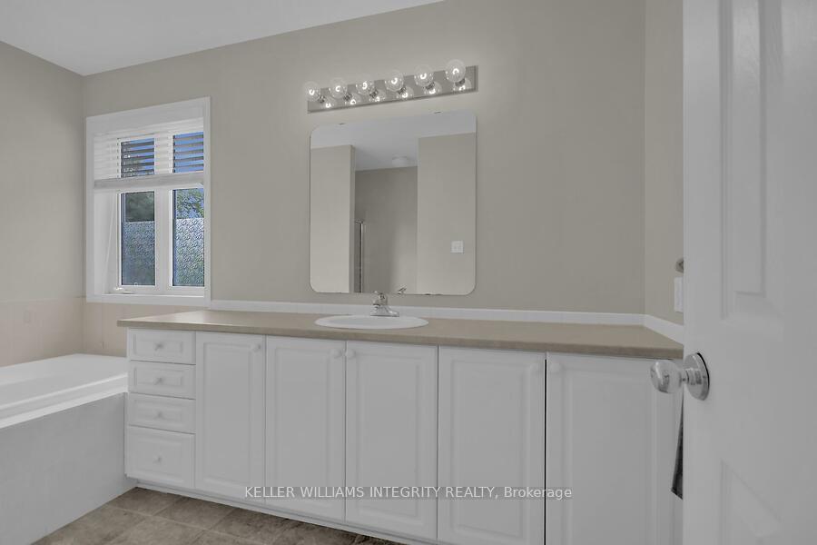 Photo 19 of 59 Sawyer Way, Ottawa, Kanata - Emerald Meadows/Trailwest — HOMEH