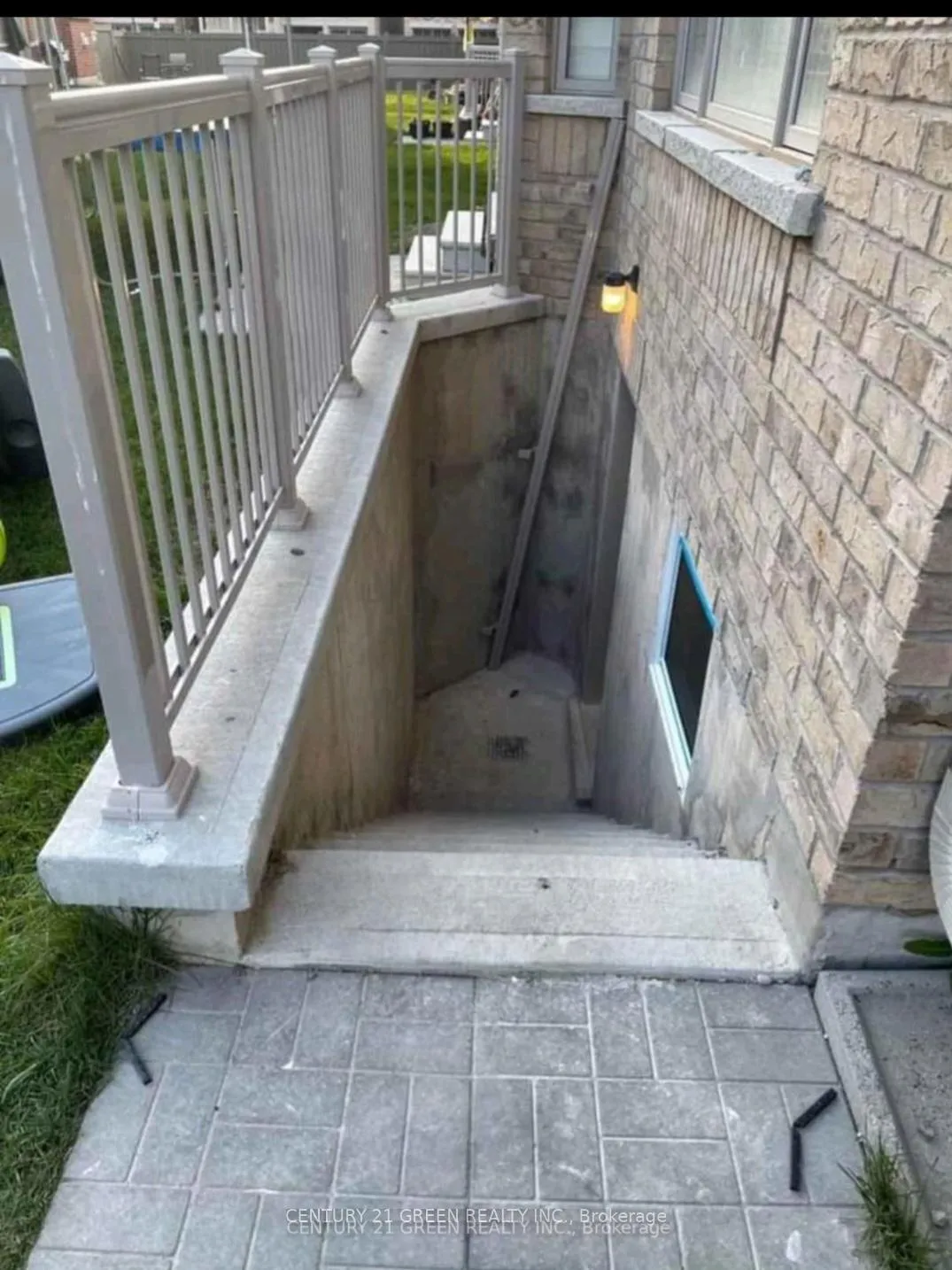 Photo 2 of Unit Basement, 1510 Devine Point, Milton, Ford — HOMEH