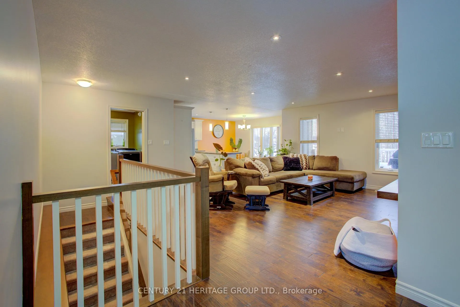 Photo 3 of 109 Tuffy Macdougall Court, Minto, Harriston — HOMEH