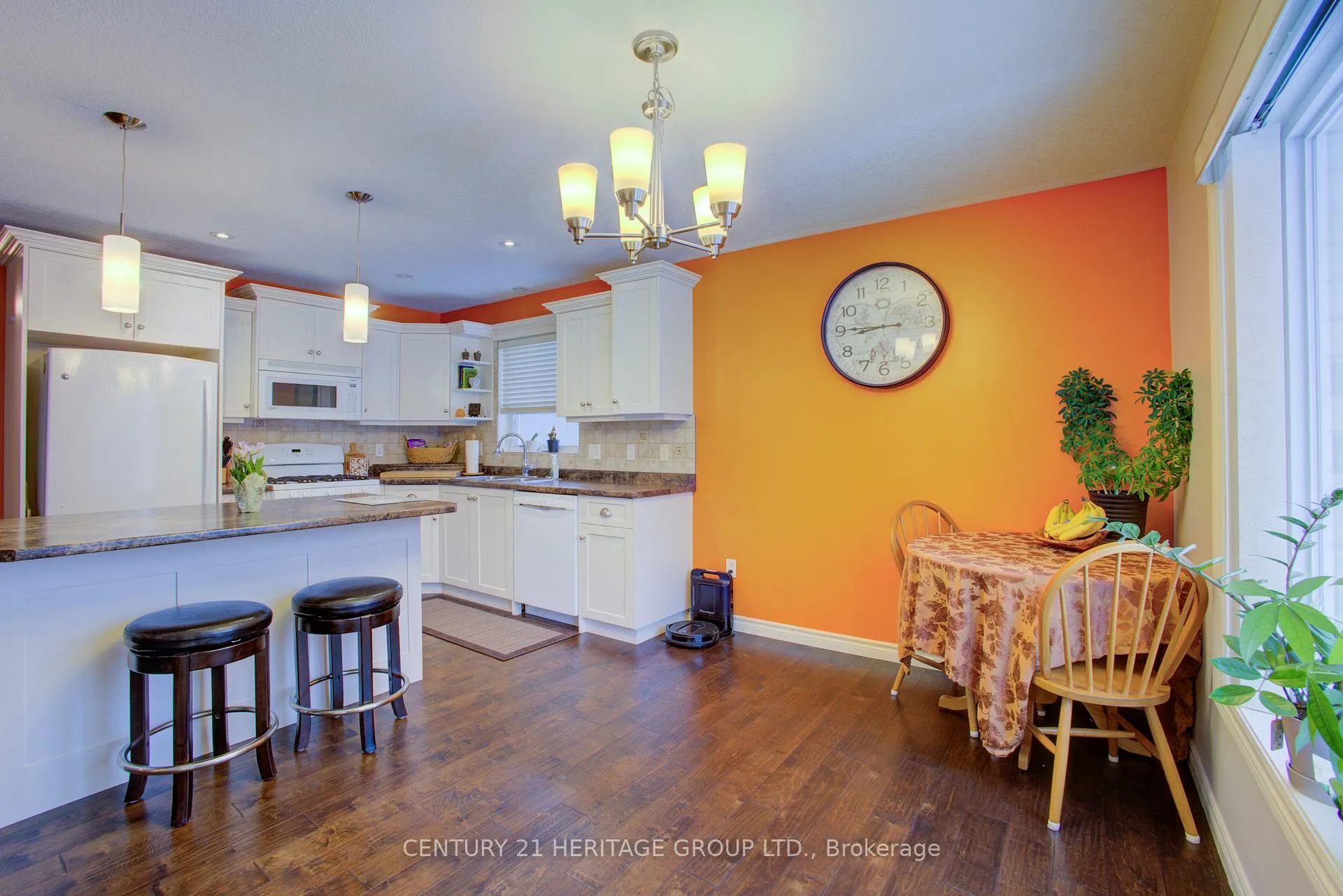 Photo 13 of 109 Tuffy Macdougall Court, Minto, Harriston — HOMEH