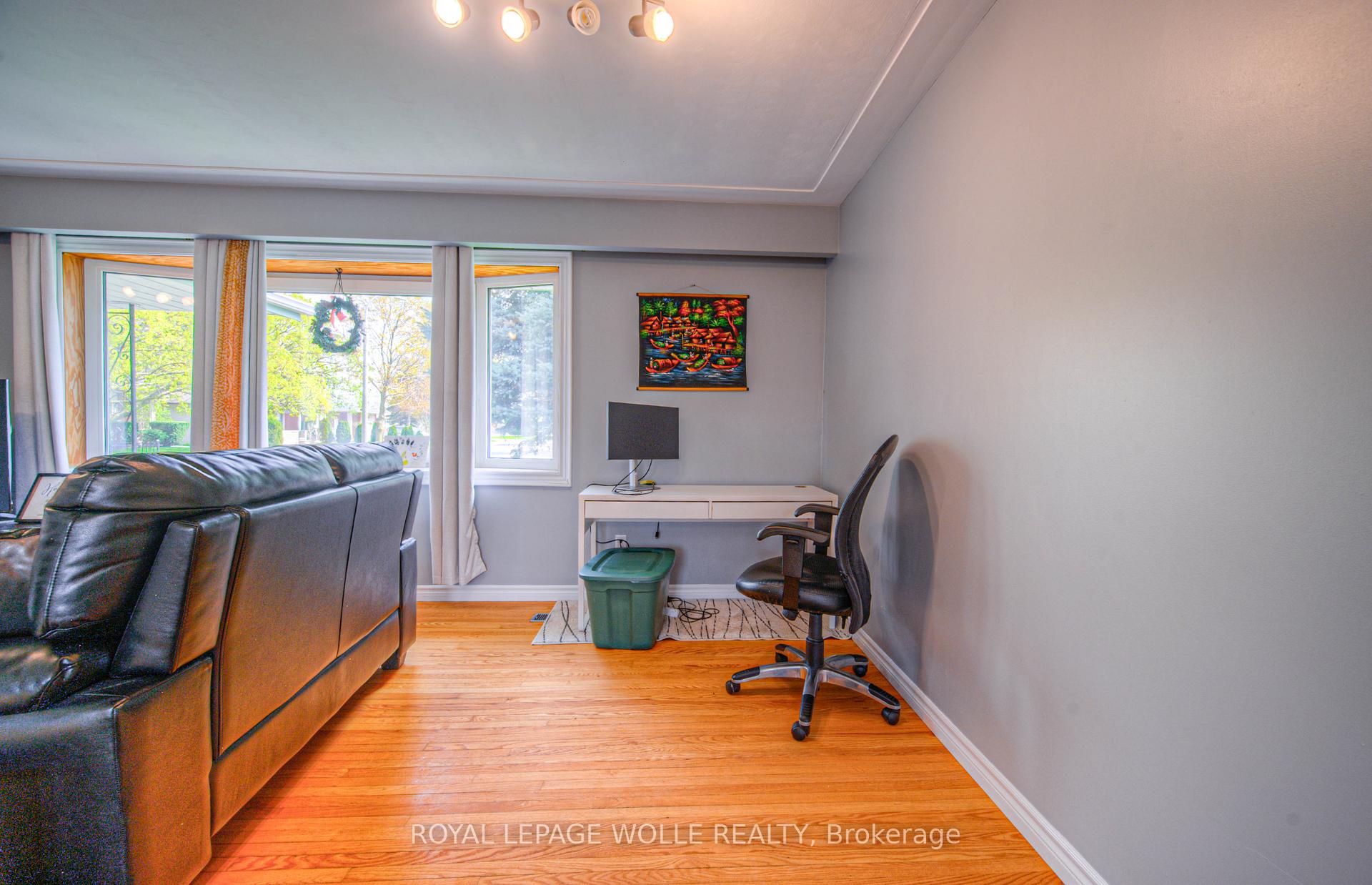 Photo 7 of 22 Hampton Place, Kitchener — HOMEH
