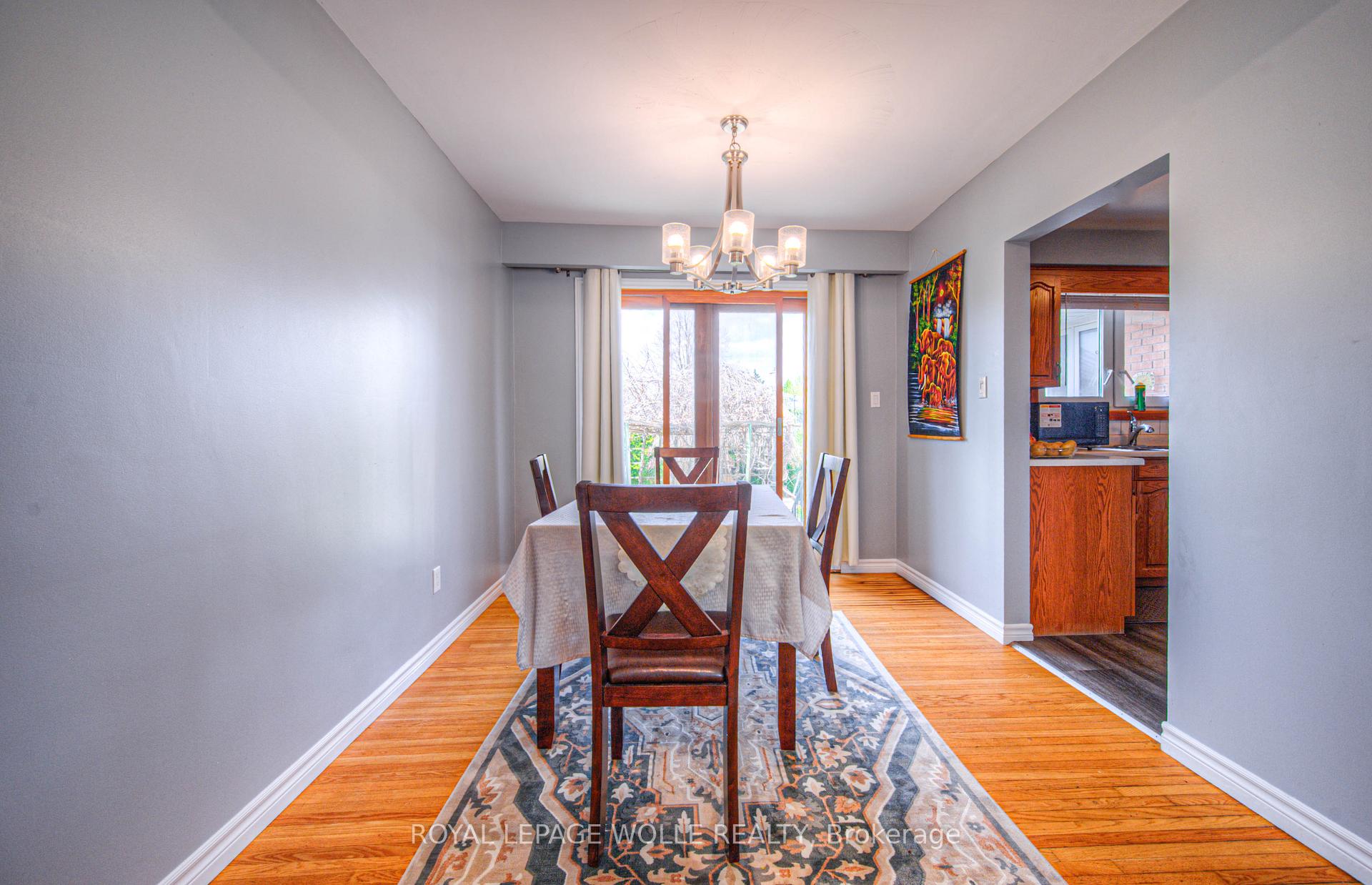 Photo 8 of 22 Hampton Place, Kitchener — HOMEH