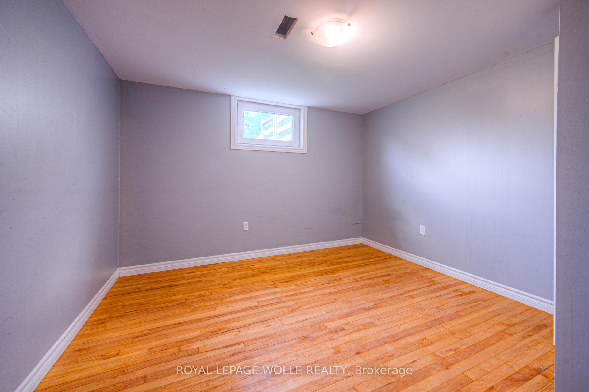 Photo 26 of 22 Hampton Place, Kitchener — HOMEH