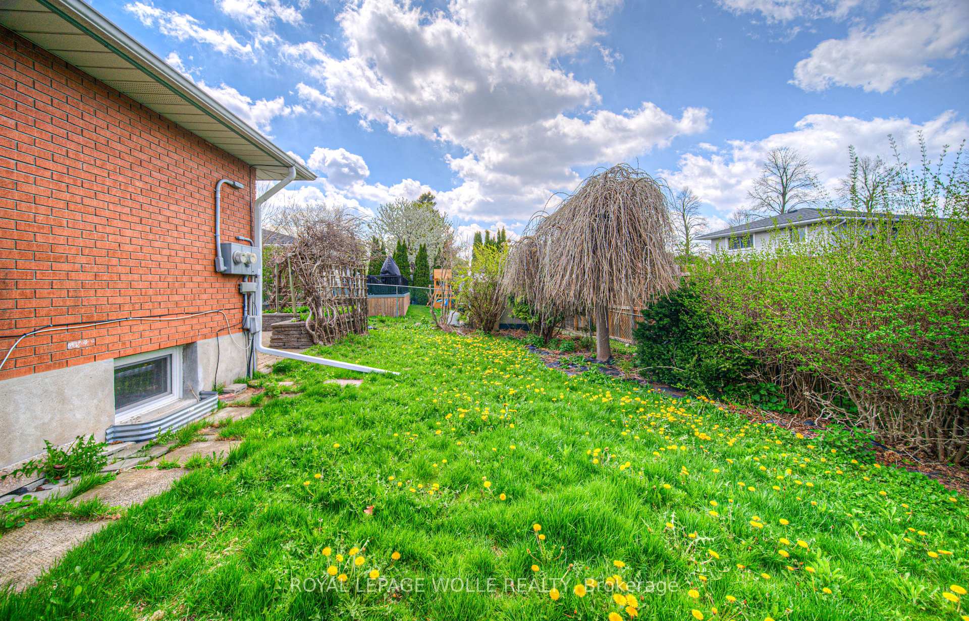Photo 44 of 22 Hampton Place, Kitchener — HOMEH