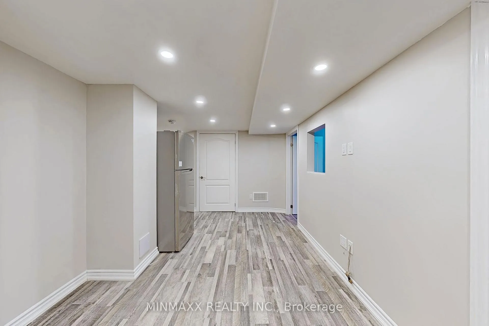 Photo 4 of 1264 Clifford Point, Milton, Ford — HOMEH