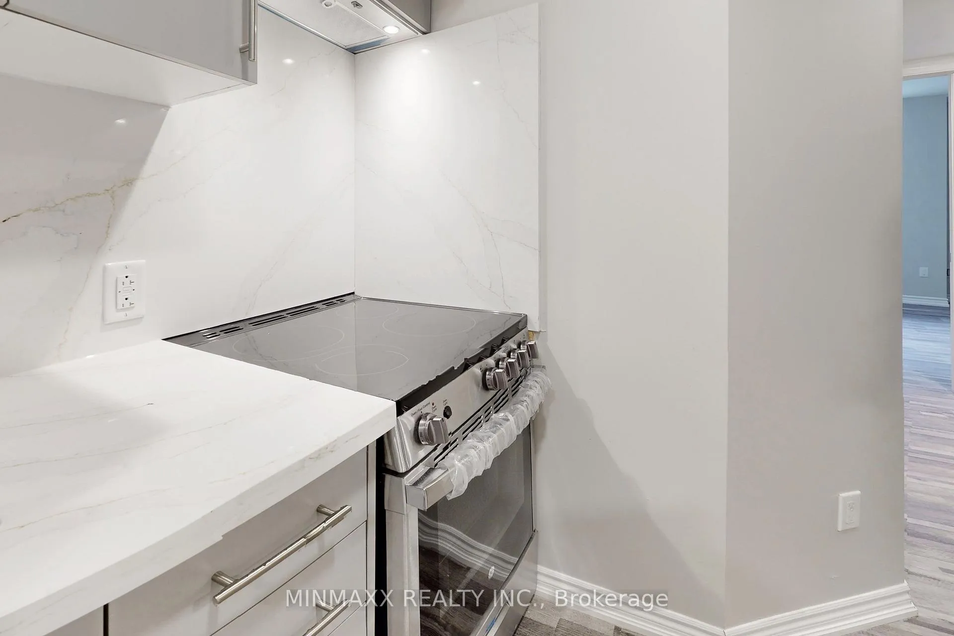 Photo 12 of 1264 Clifford Point, Milton, Ford — HOMEH