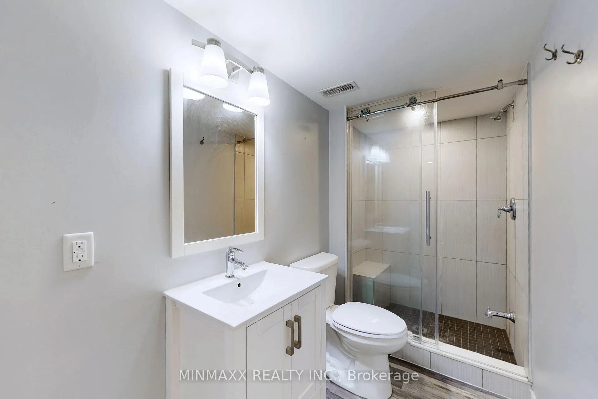 Photo 18 of 1264 Clifford Point, Milton, Ford — HOMEH