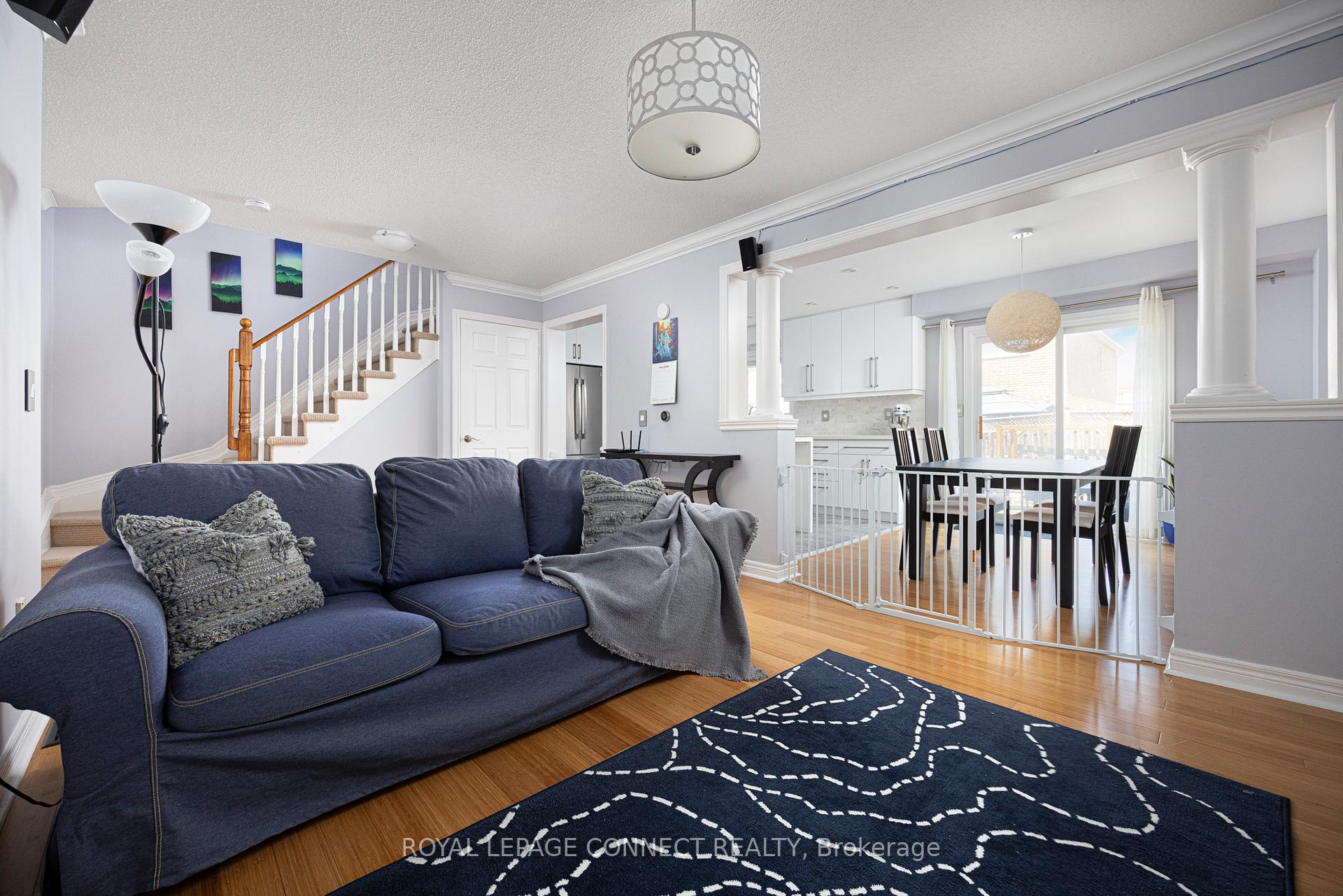 Photo 2 of 68 Park Place Drive, Markham, Greensborough — HOMEH