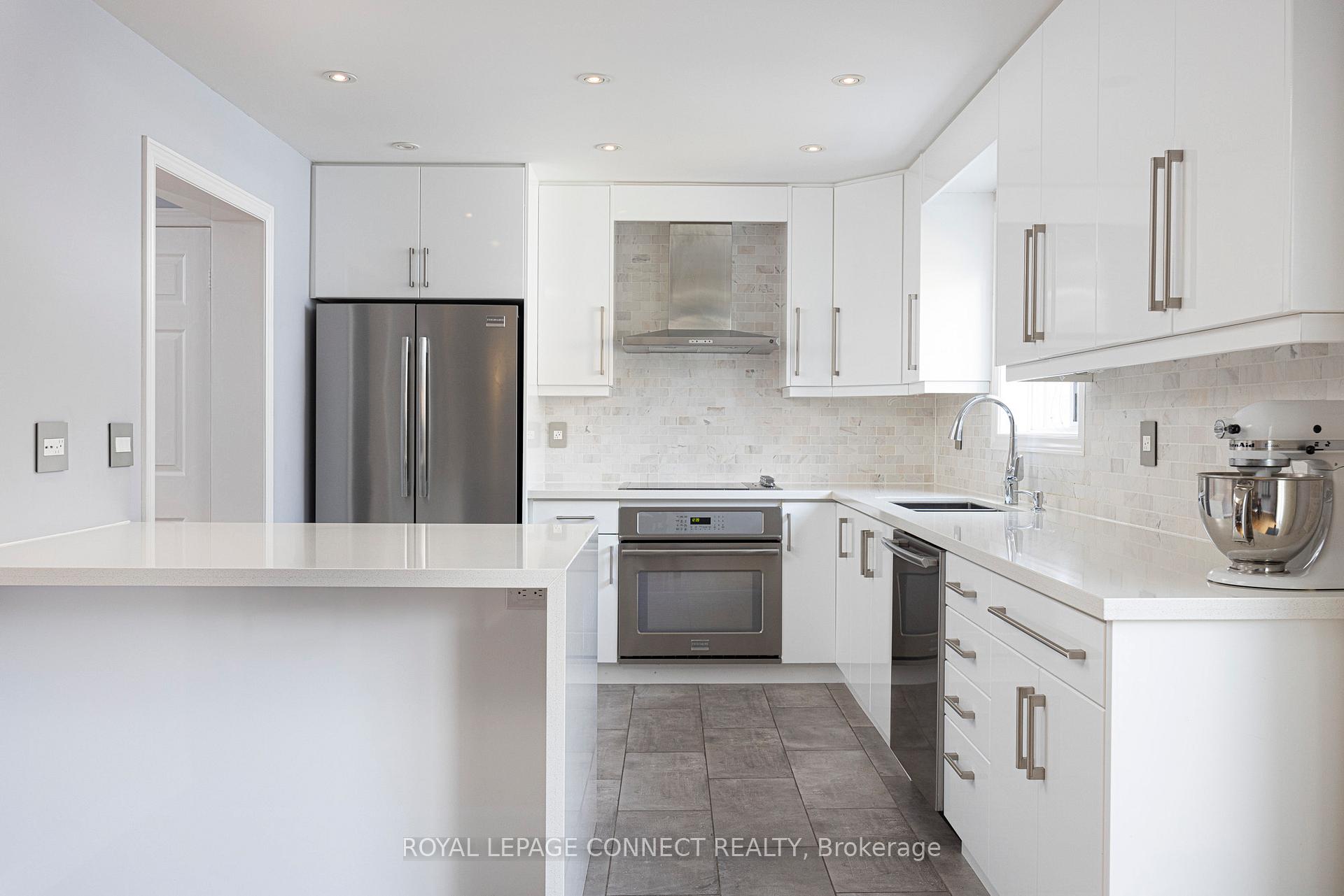 Photo 7 of 68 Park Place Drive, Markham, Greensborough — HOMEH