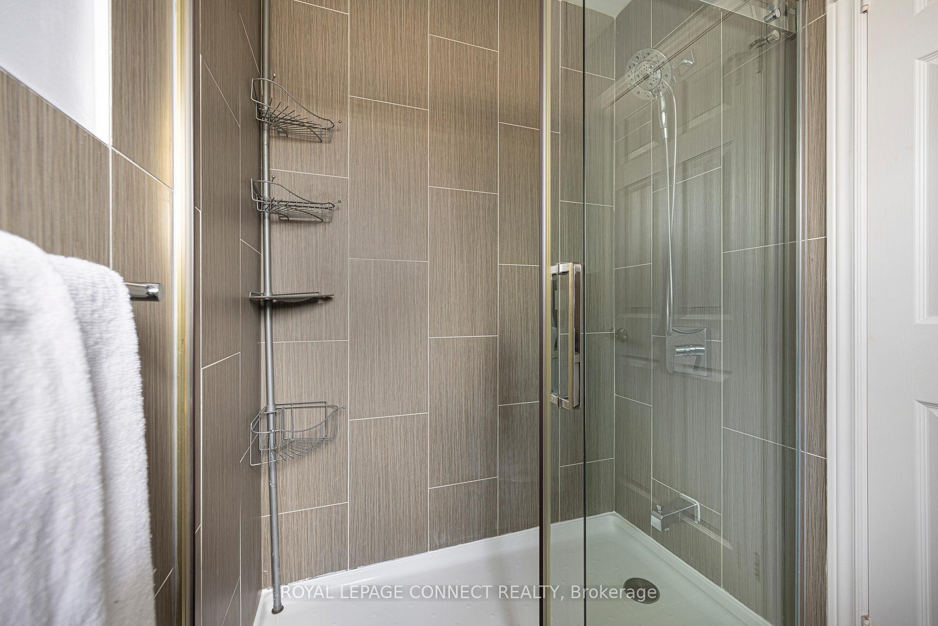 Photo 24 of 68 Park Place Drive, Markham, Greensborough — HOMEH