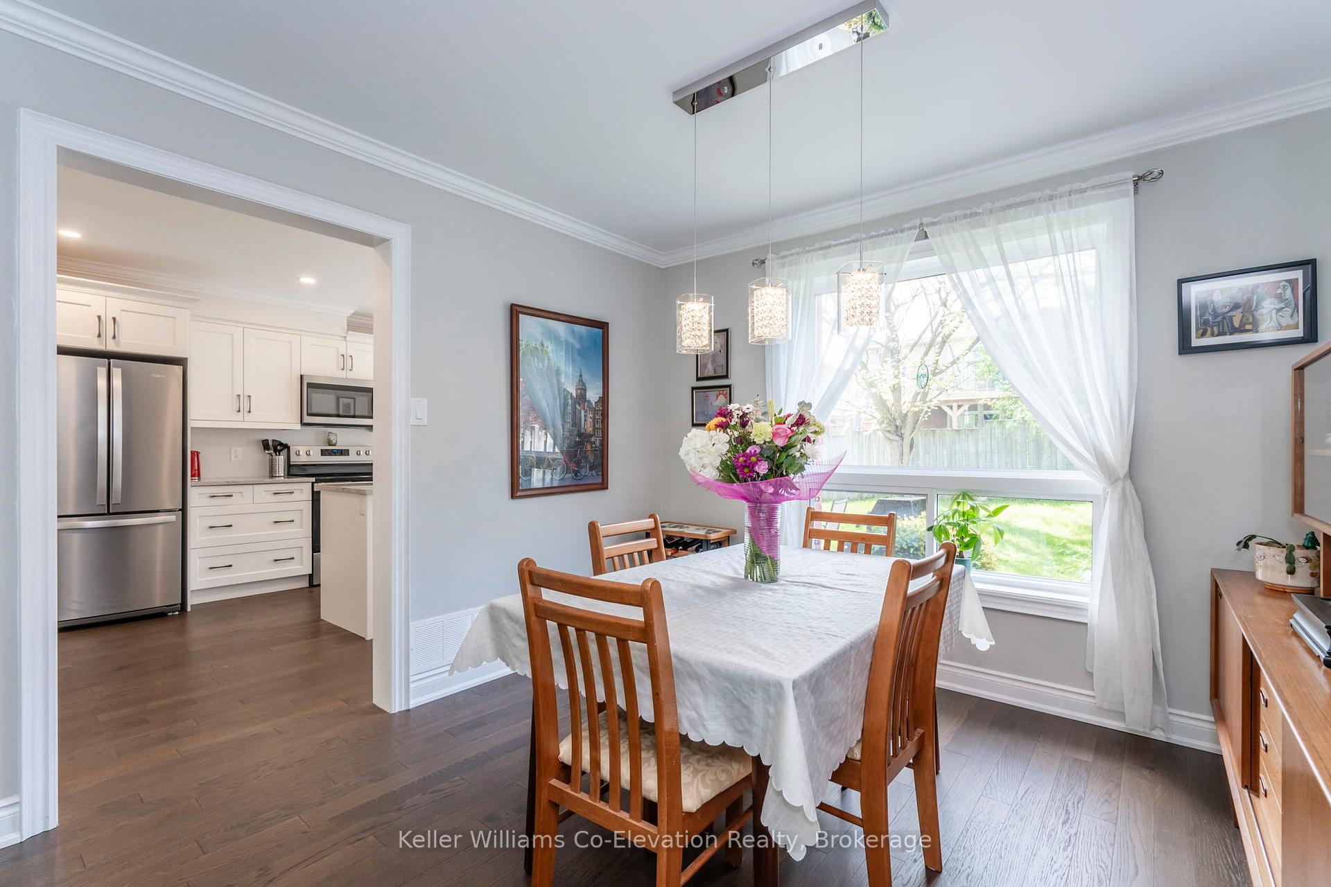 Photo 9 of 1056 Dina Crescent, Midland — HOMEH