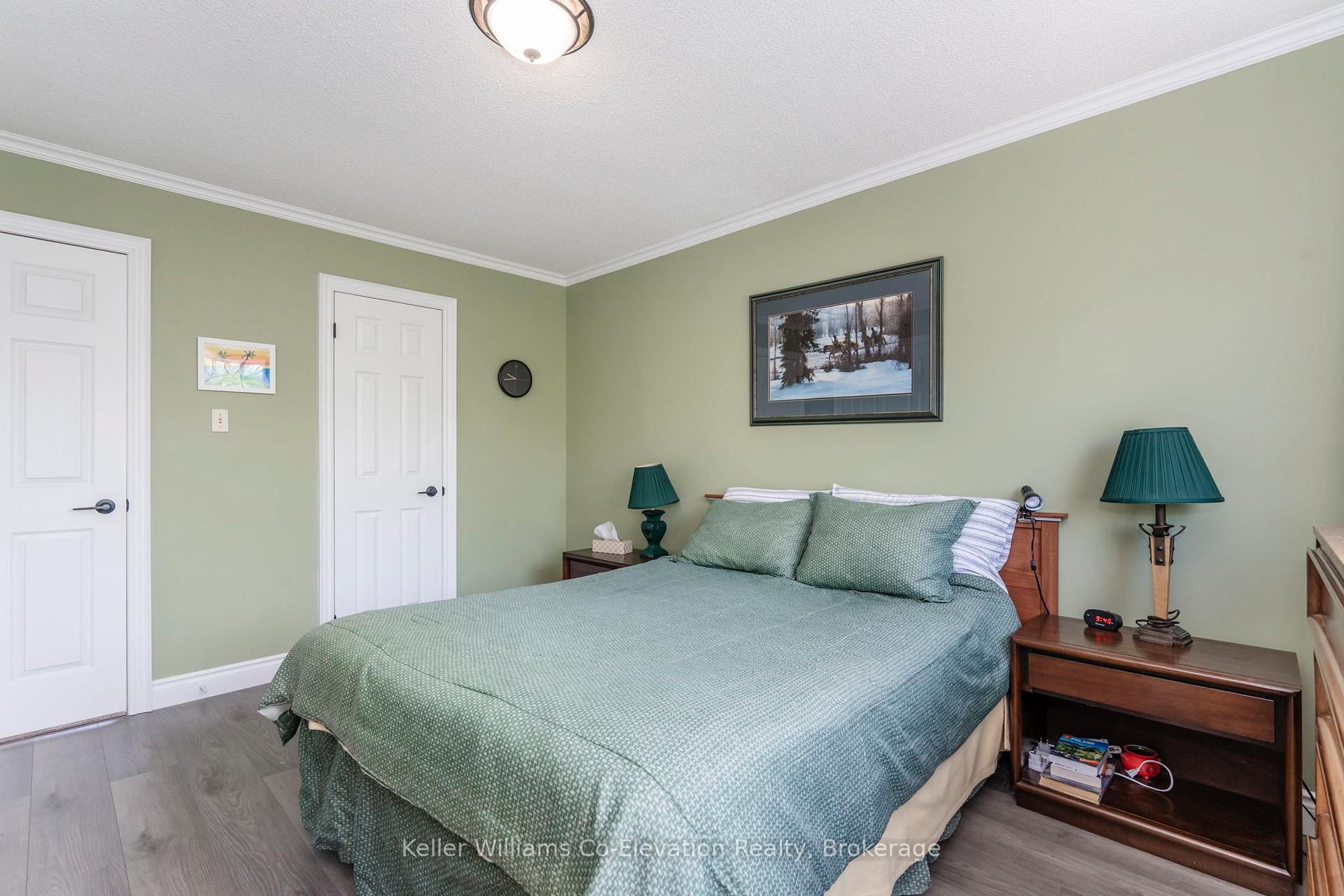 Photo 16 of 1056 Dina Crescent, Midland — HOMEH