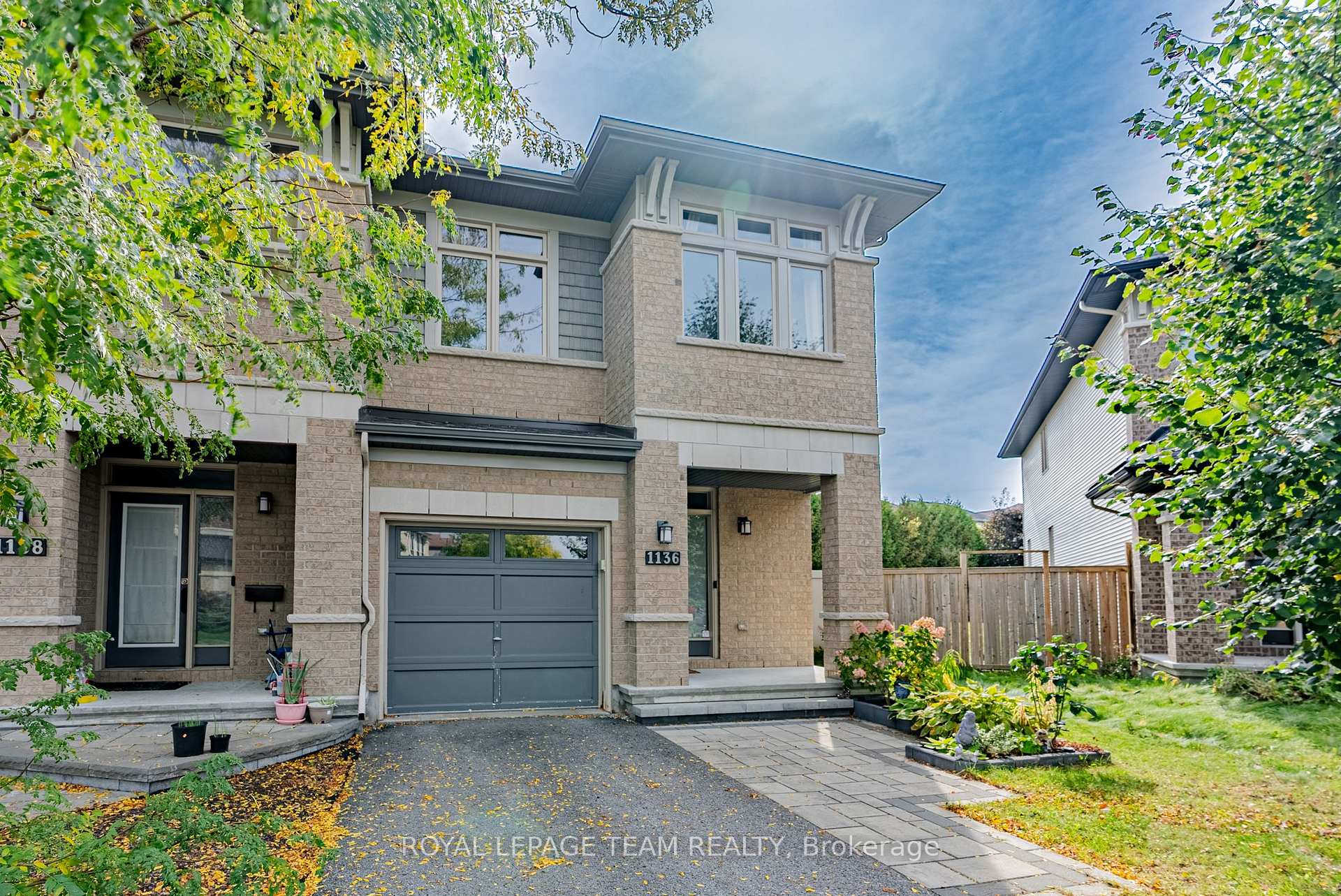 Photo 4 of 1136 Tischart Crescent, Ottawa, Kanata - Kanata Lakes/Heritage Hills — HOMEH
