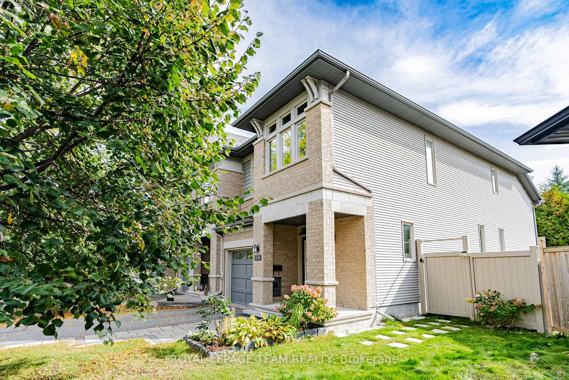 Photo 5 of 1136 Tischart Crescent, Ottawa, Kanata - Kanata Lakes/Heritage Hills — HOMEH