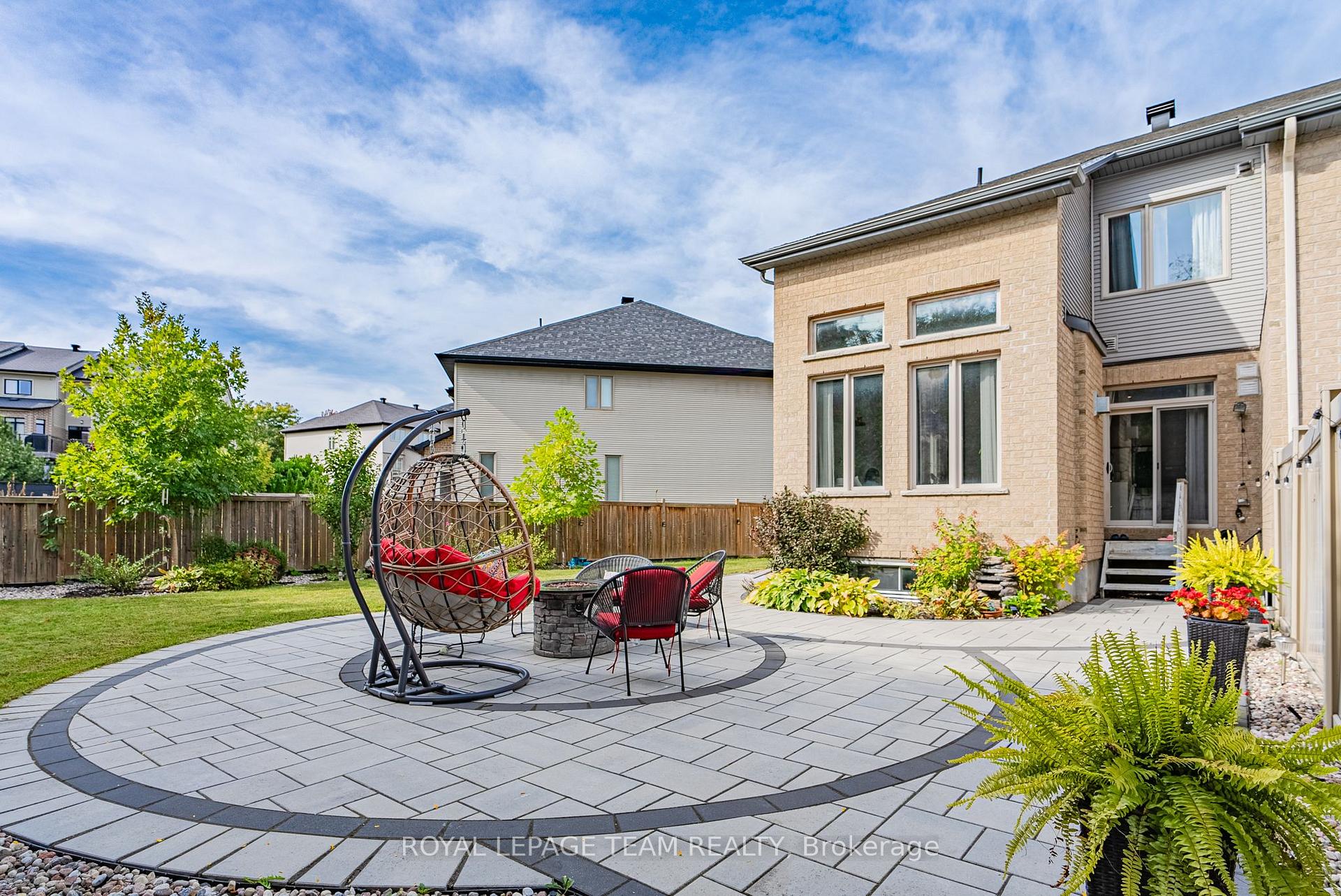 Photo 8 of 1136 Tischart Crescent, Ottawa, Kanata - Kanata Lakes/Heritage Hills — HOMEH