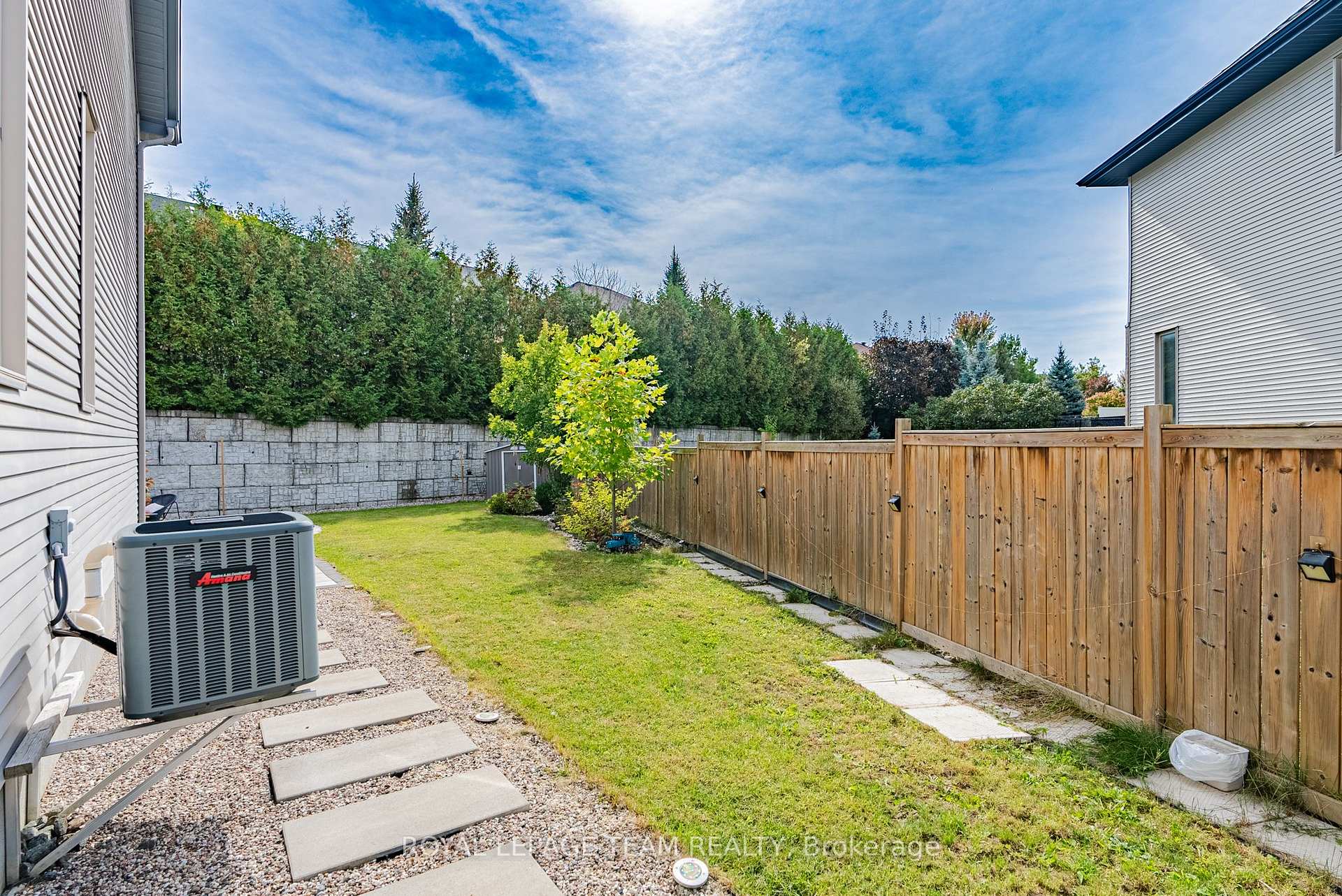 Photo 10 of 1136 Tischart Crescent, Ottawa, Kanata - Kanata Lakes/Heritage Hills — HOMEH