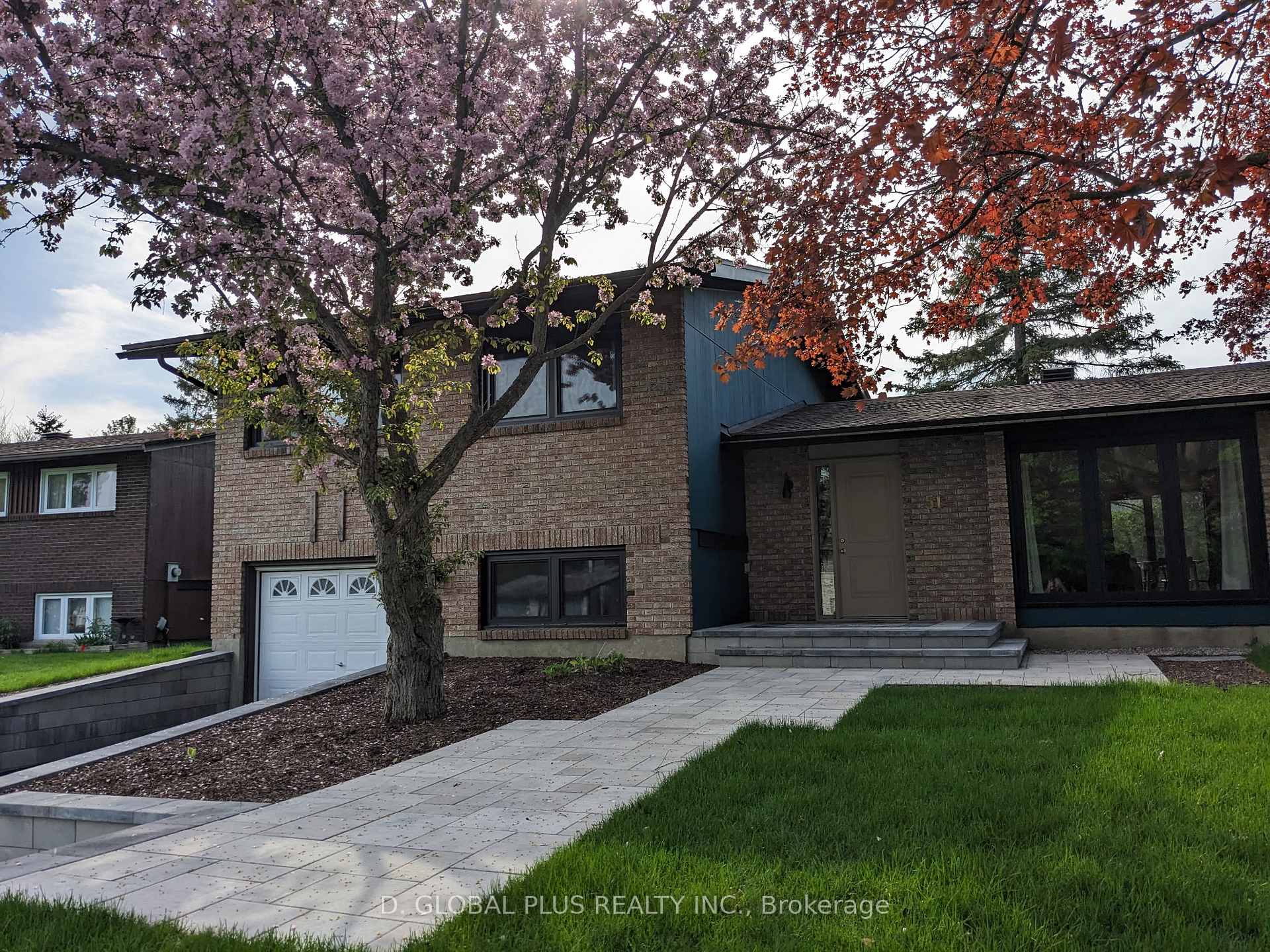 Photo 2 of 51 Chimo Drive, Ottawa, Kanata - Katimavik — HOMEH