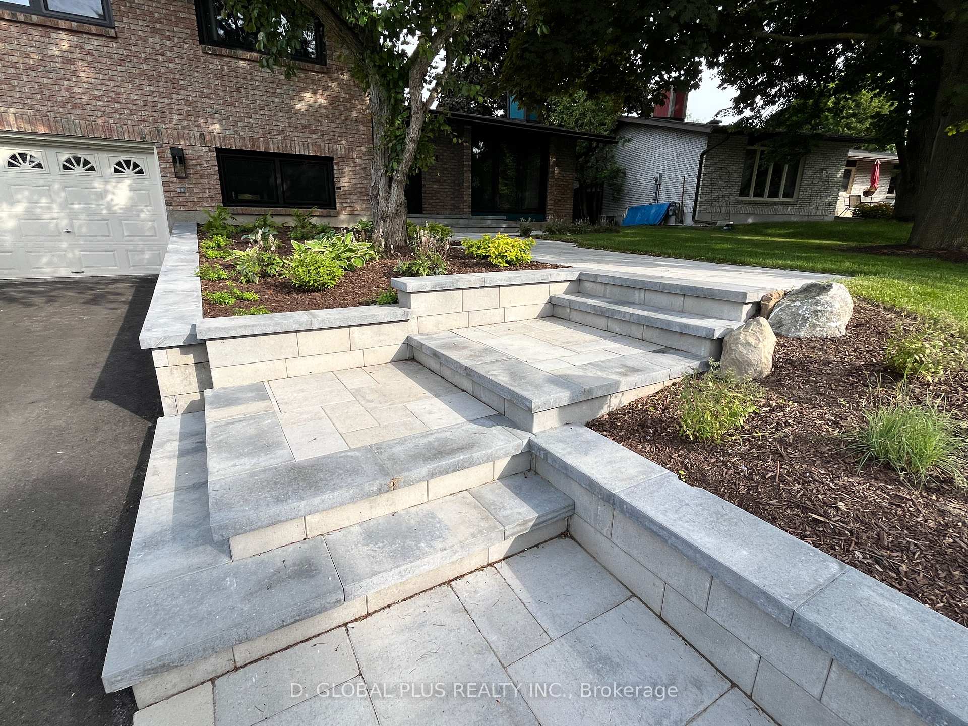 Photo 4 of 51 Chimo Drive, Ottawa, Kanata - Katimavik — HOMEH