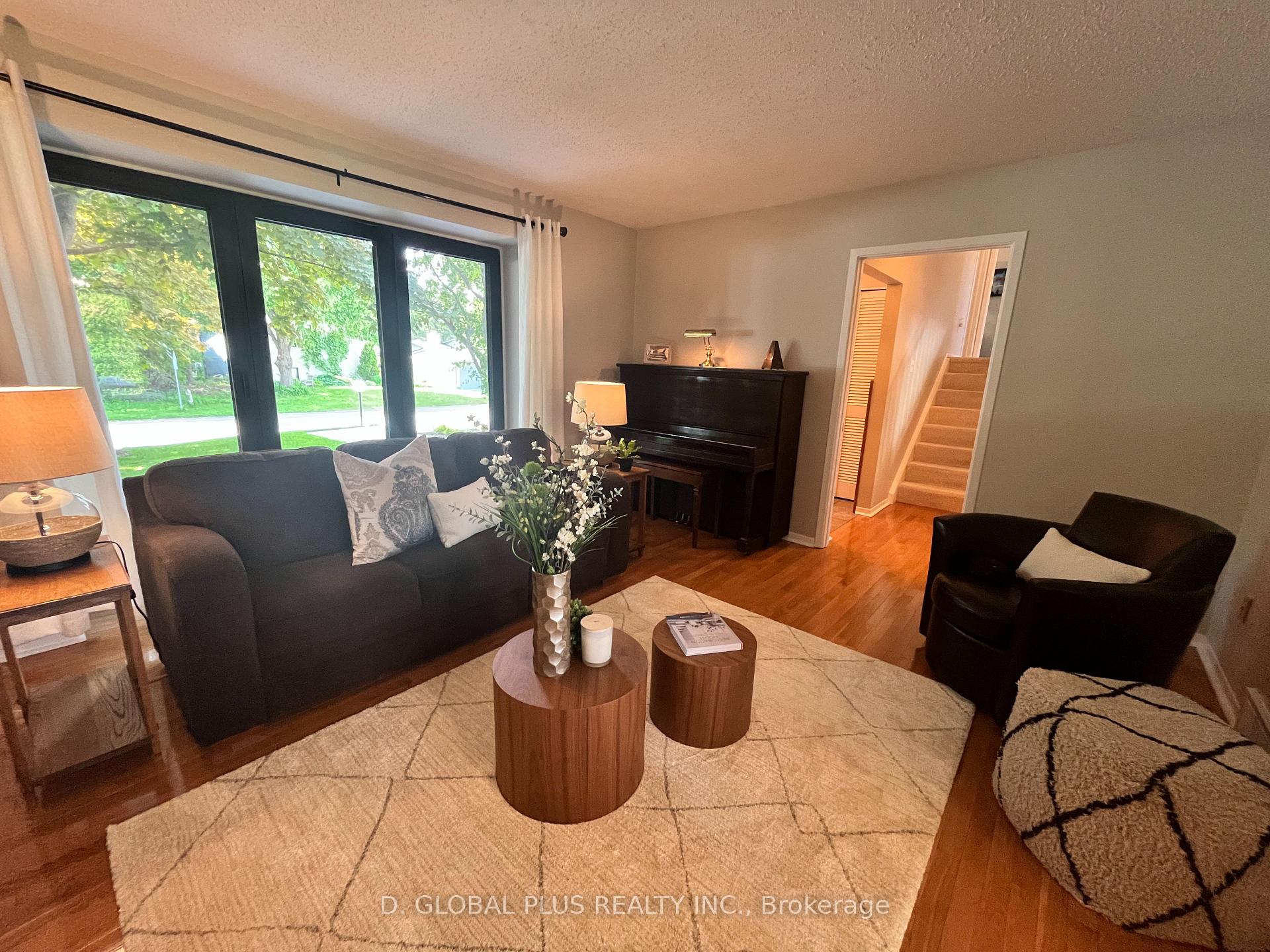 Photo 7 of 51 Chimo Drive, Ottawa, Kanata - Katimavik — HOMEH