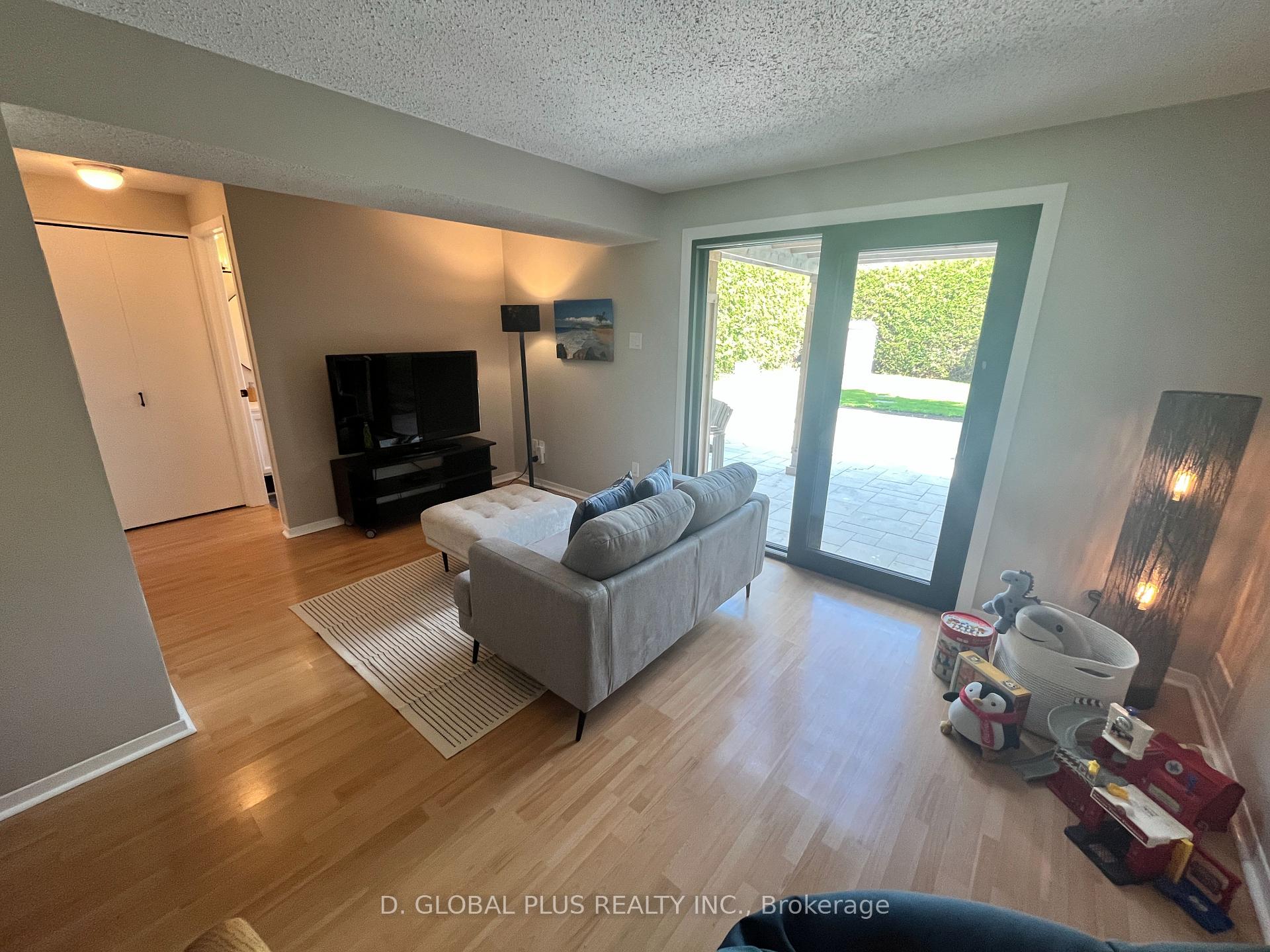 Photo 20 of 51 Chimo Drive, Ottawa, Kanata - Katimavik — HOMEH