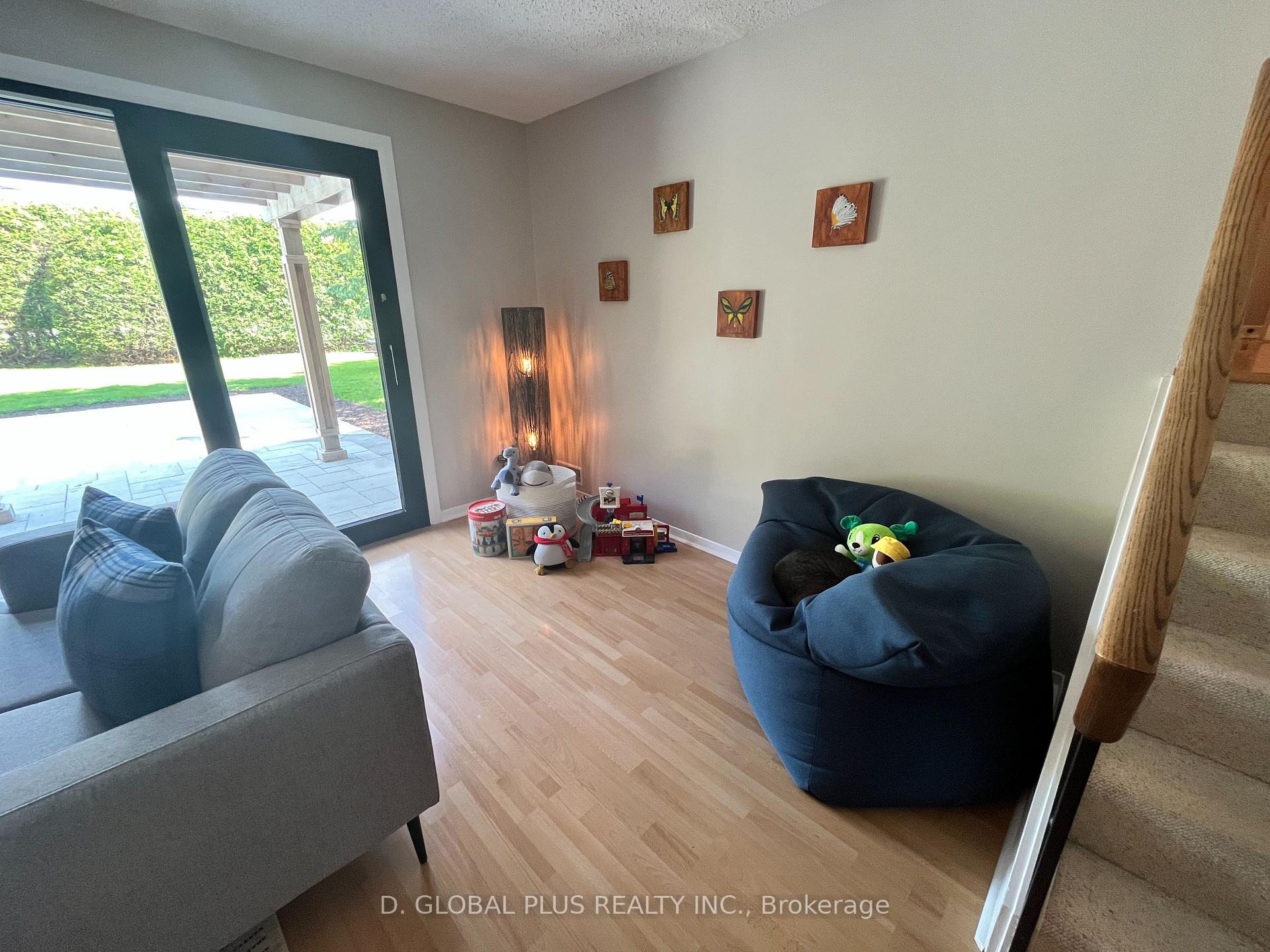 Photo 21 of 51 Chimo Drive, Ottawa, Kanata - Katimavik — HOMEH