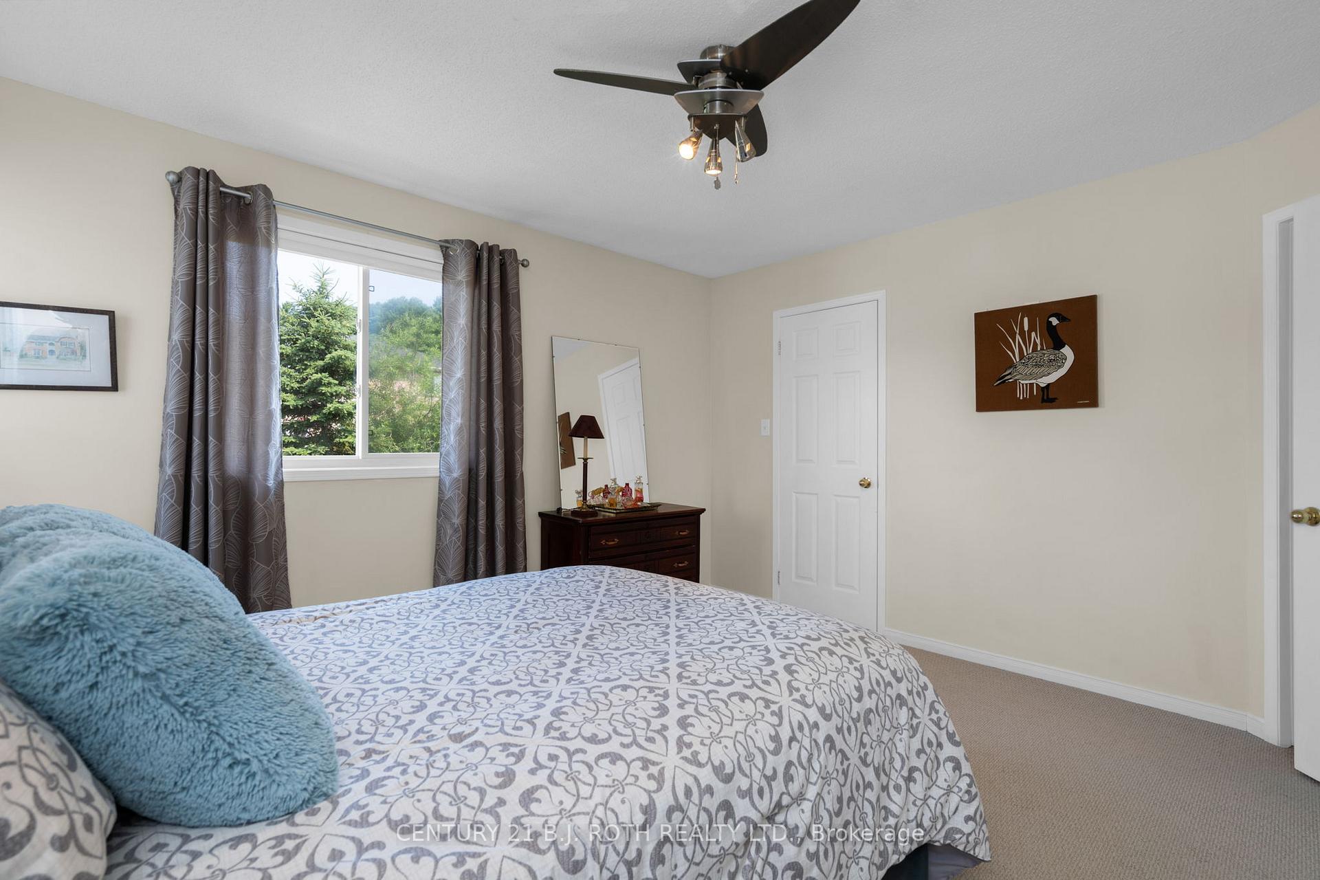 Photo 18 of 105 Southwinds Crescent, Midland — HOMEH
